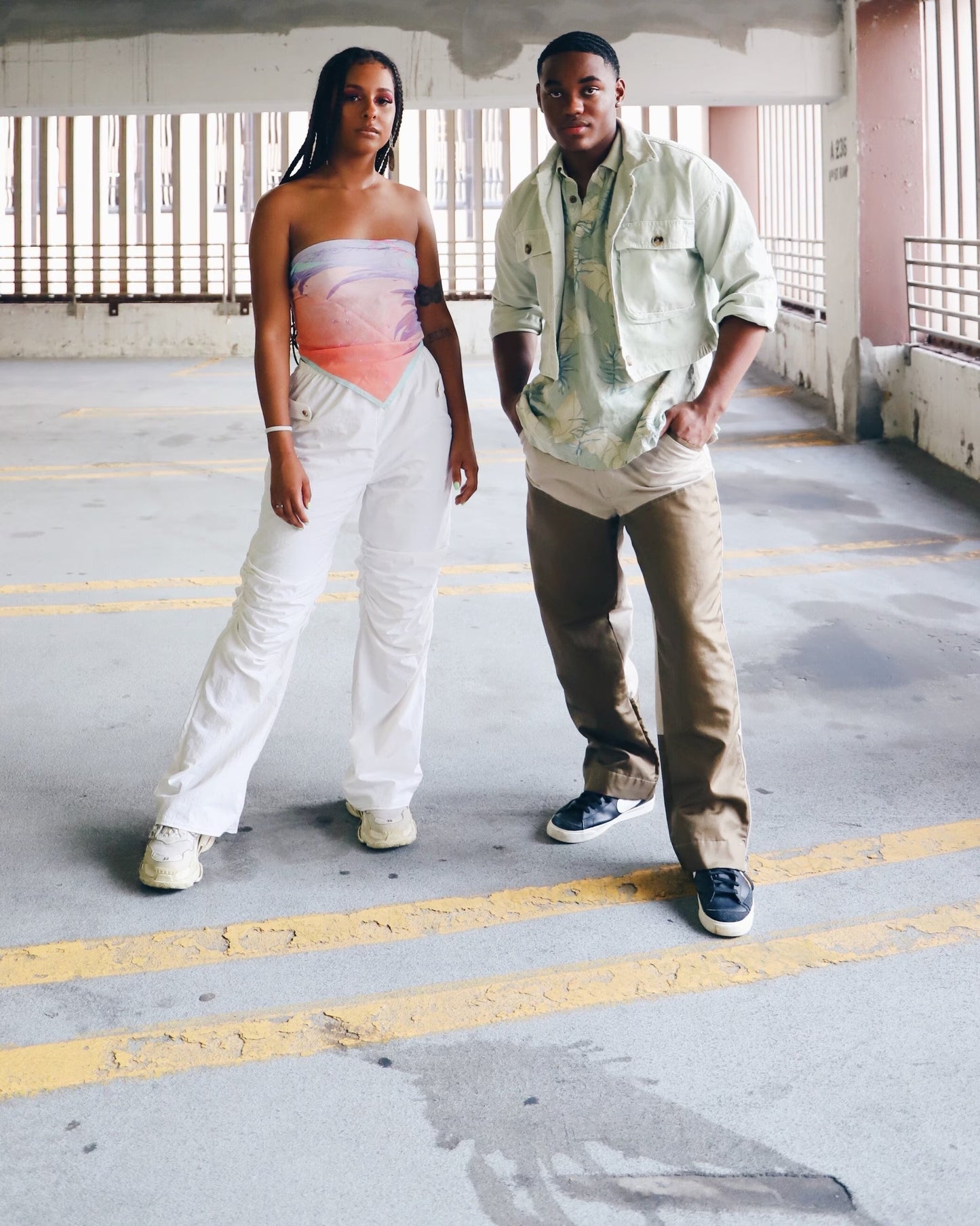 Y2K Futuristic style - Vintage Mid Rise Wide Leg White Pants