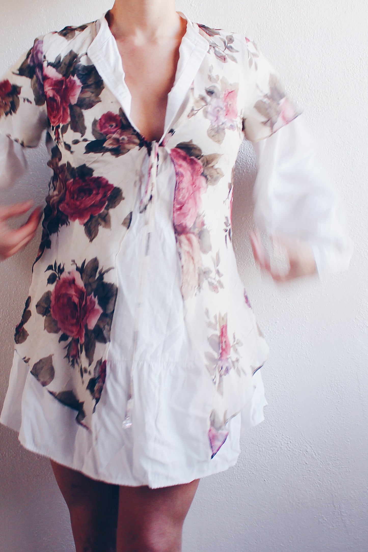 Vintage Romance: Sheer Rose Print Chiffon Shawl for Dark Romantic Style