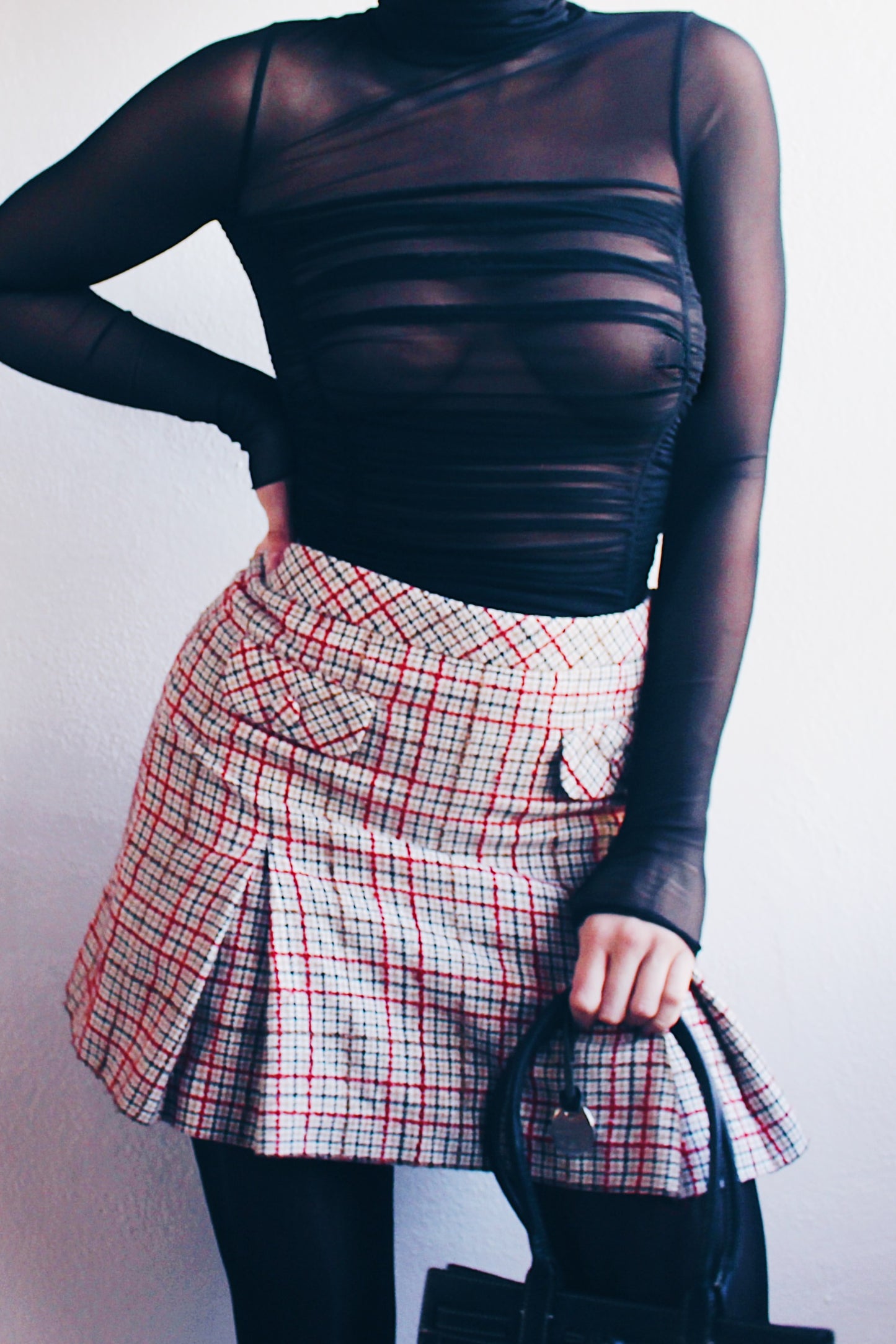 Taylor Swift Essence: Plaid Wool Pleated Mini Skirt - Winter-Perfect & Classic Chic!