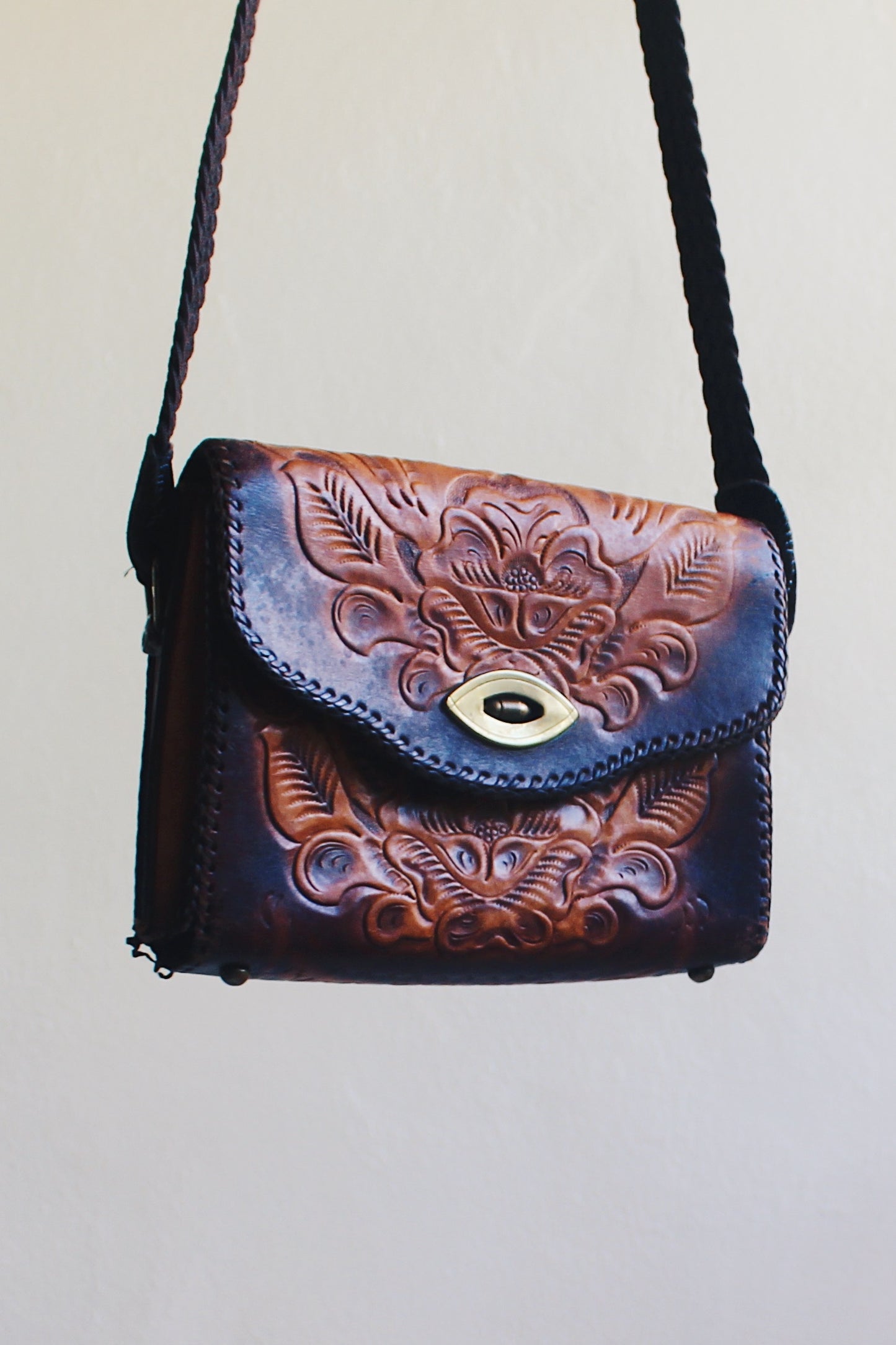90s Embossed Vintage Leather Bag / Whimsigoth leather purse