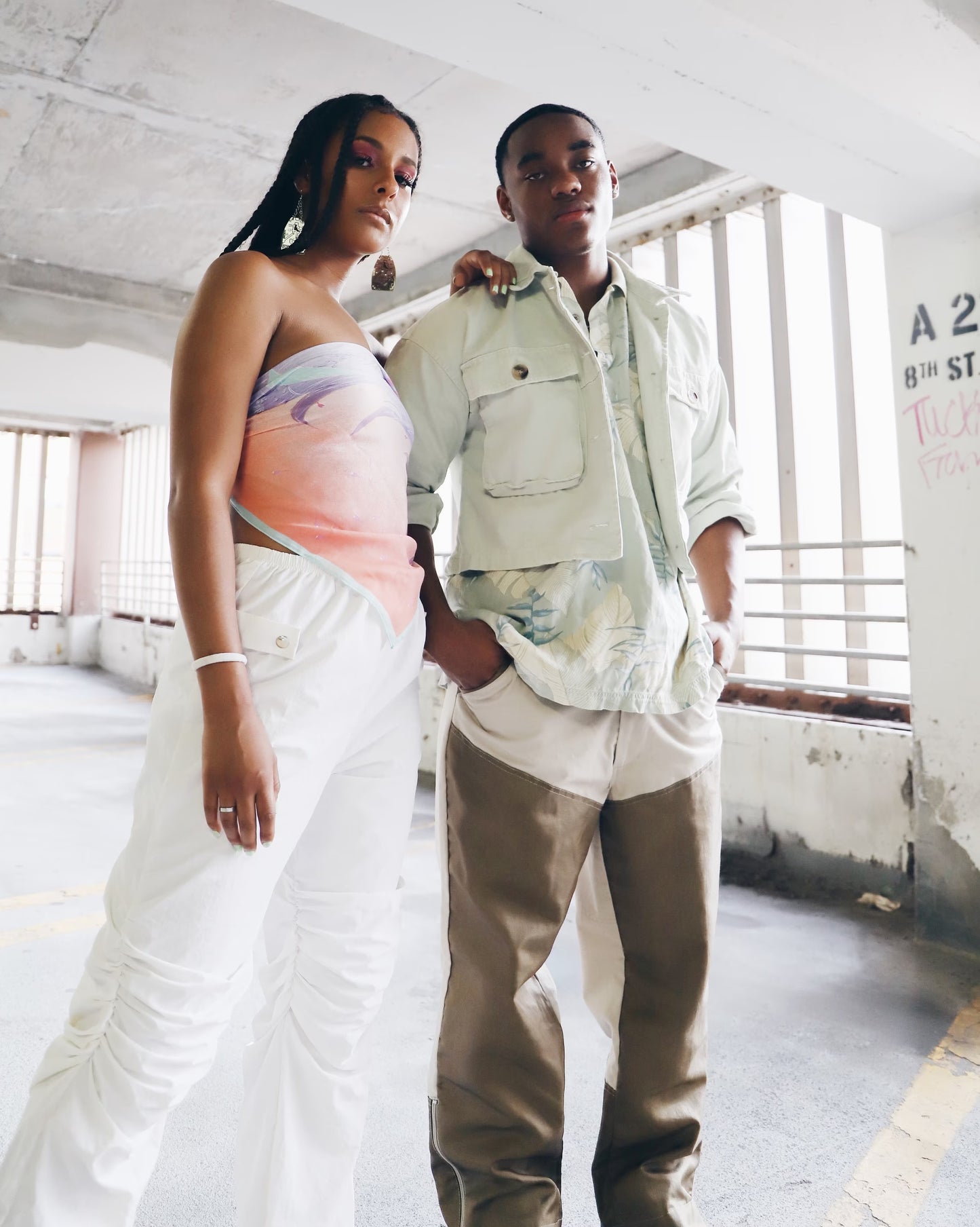Y2K Futuristic style - Vintage Mid Rise Wide Leg White Pants