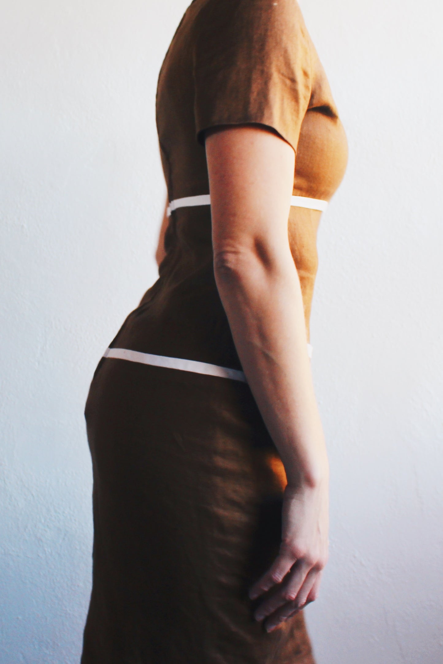 Vintage 90s Brown Linen High Neck Dress: Yasmeen Ghauri Vibes with a Corporate Chic Twist