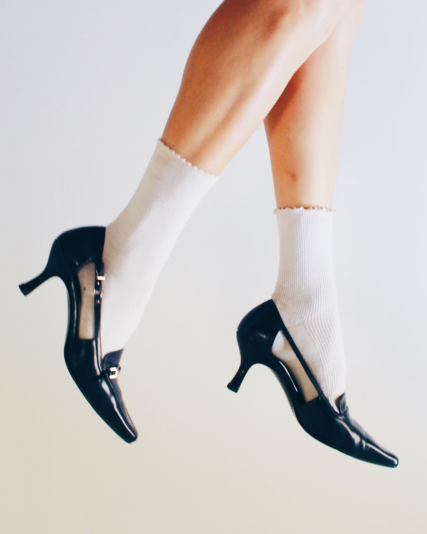 Vintage Liz Claiborne Iflex Black Loafer‑Style Kitten Heels – 90s Office Chic Pumps