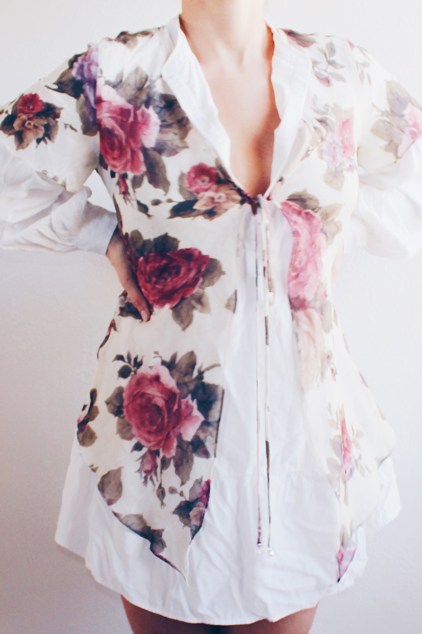 Vintage Romance: Sheer Rose Print Chiffon Shawl for Dark Romantic Style