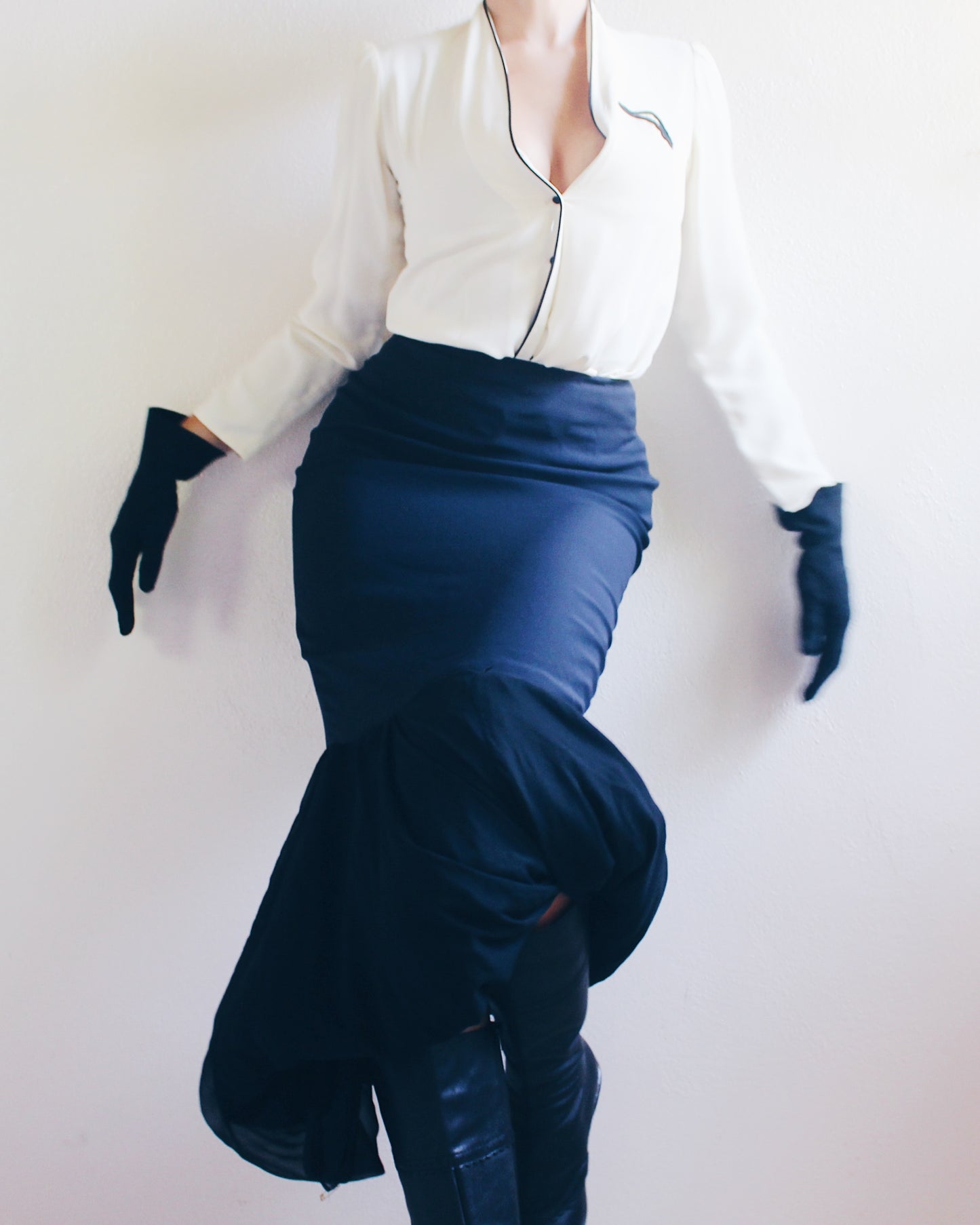 Upcycled 90s Black Silk Fishtail Skirt with Bubbled Hem – Vintage Sustainable Fashion