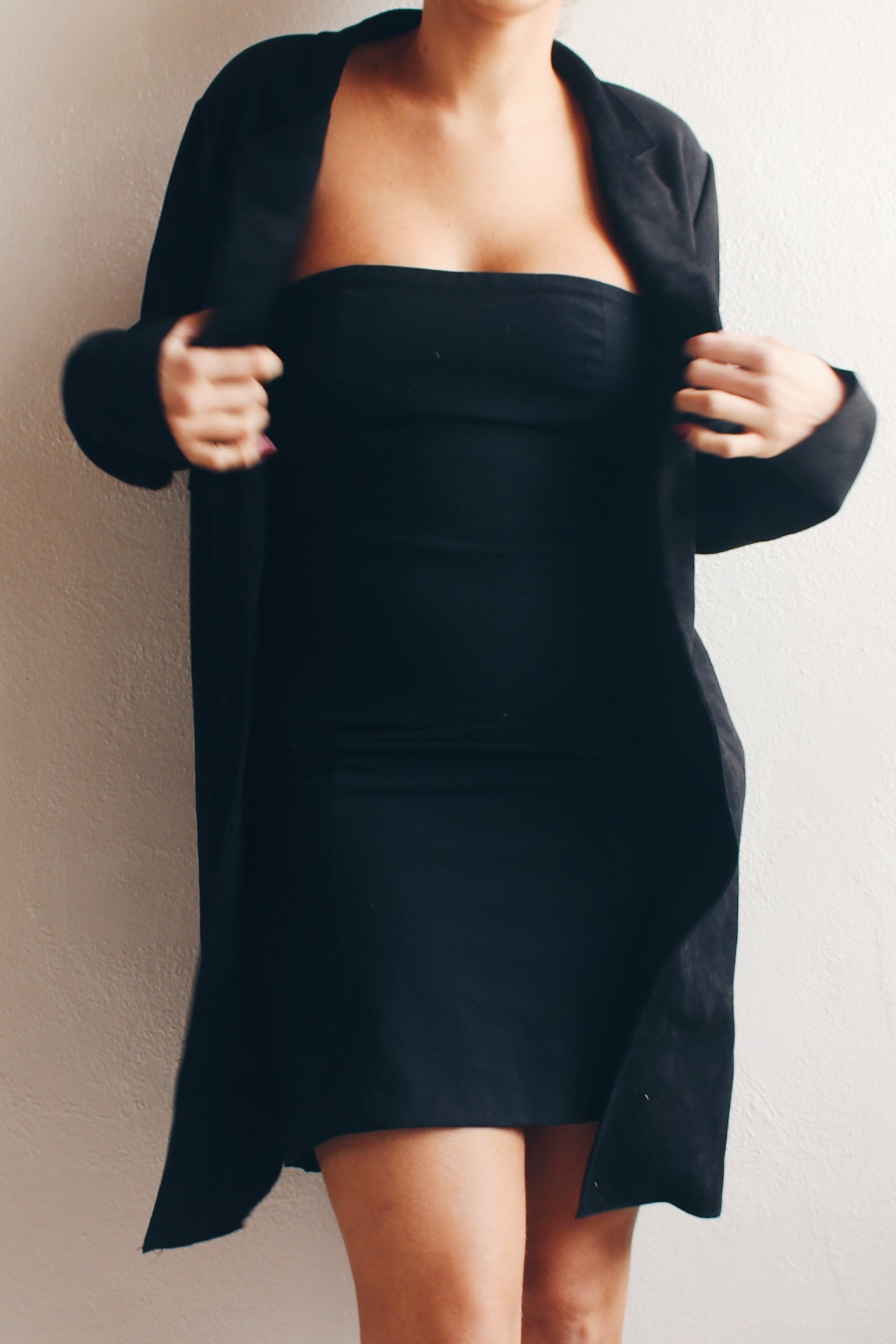 Long Chic Back Blazer Jacket for Effortless Sophistication