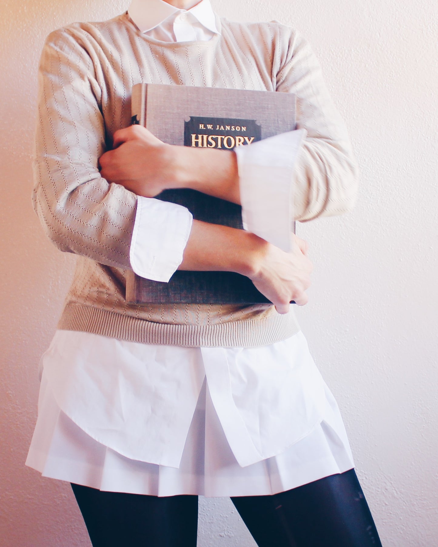 Vintage Silk Talbots Beige Knit Sweater – Minimalist Academic Style Layering Top
