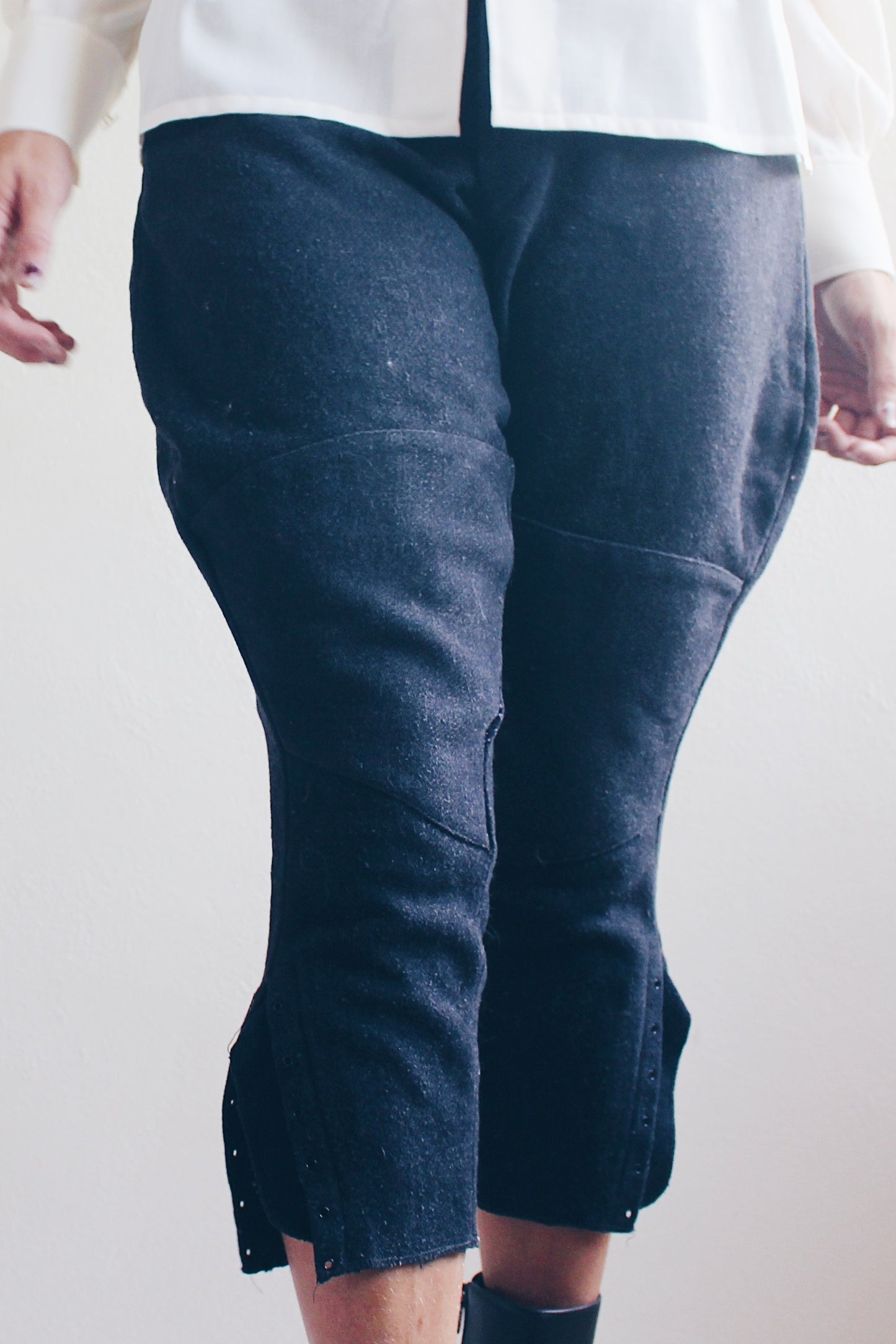 High Waisted Jodhpurs / Vintage 1920s charcoal riding pants / Navy Wool Pedal Pushers / black capri pants