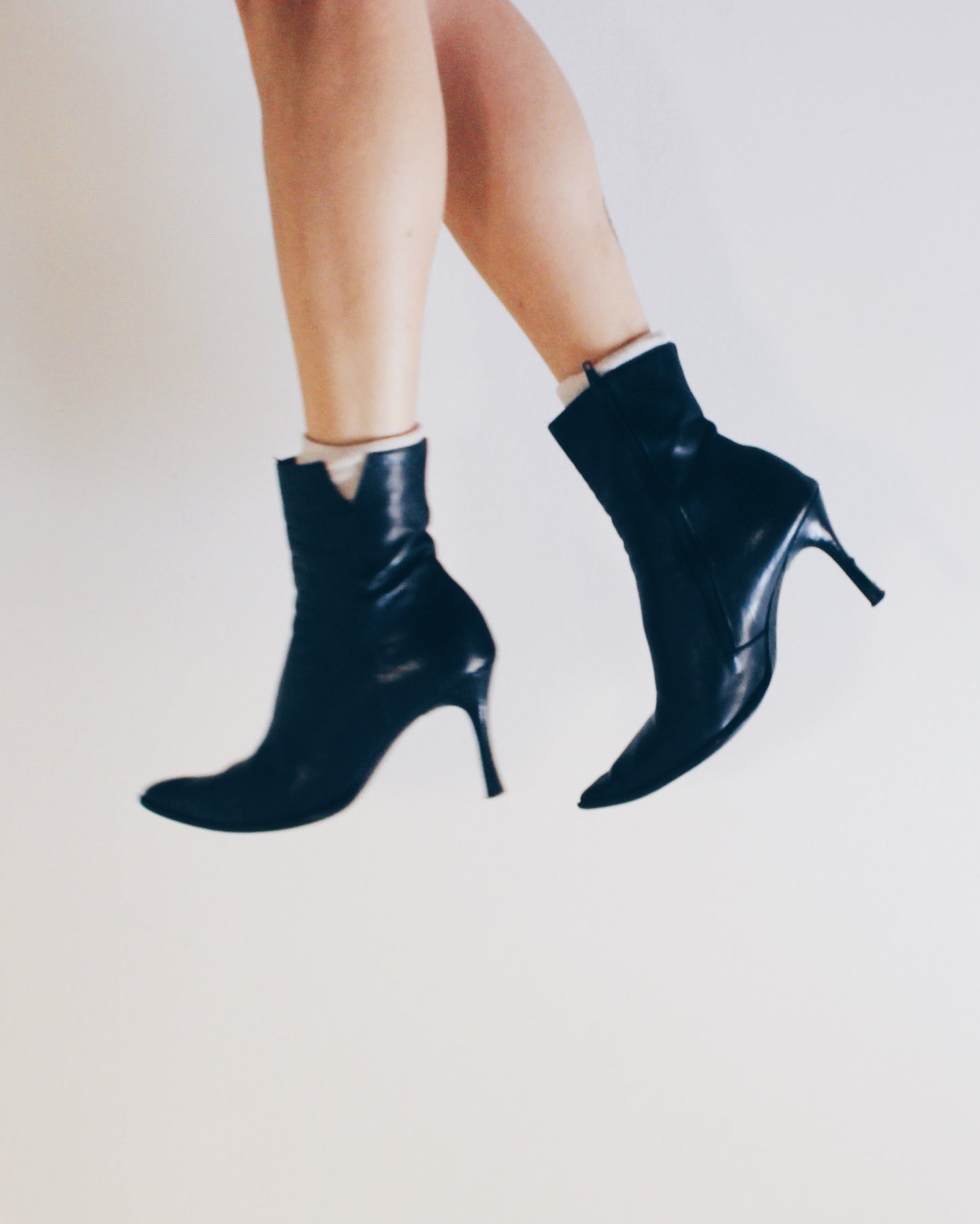 Pointed Toe 90s 2 inch Heeled Boots – Vintage Black Leather Ankle Boots
