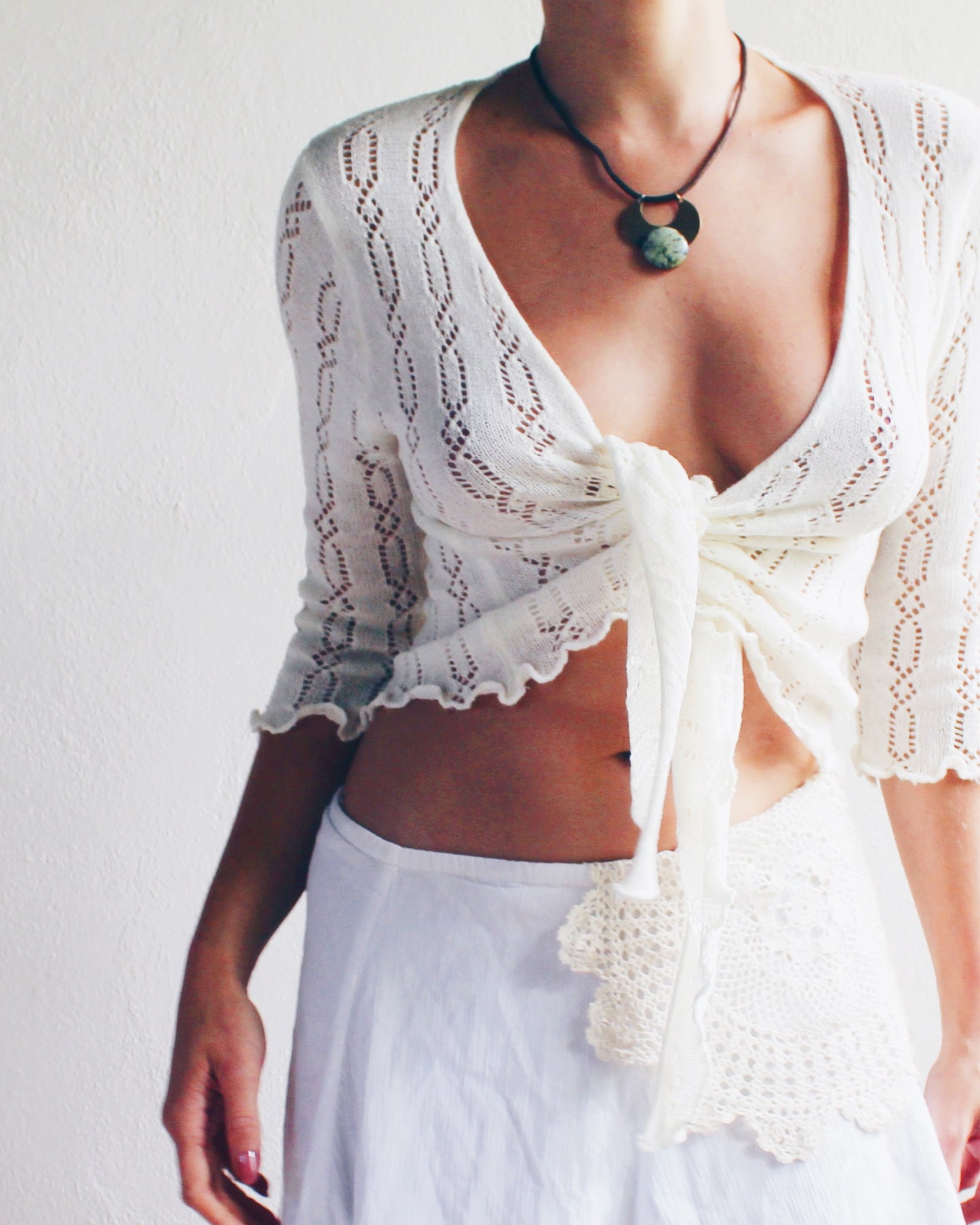 Y2K Vintage Cream Knit Cardigan with Ruffled Lettuce Hem - Cute Coquette Style | Perfect for Layering Boho Outfits