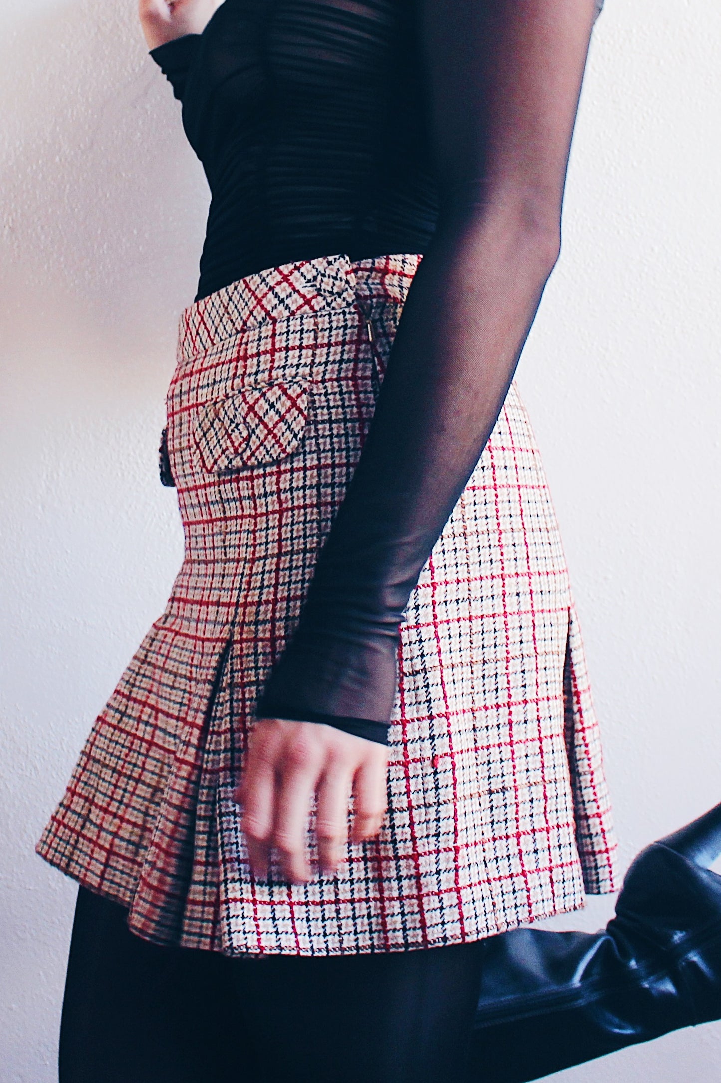 Taylor Swift Essence: Plaid Wool Pleated Mini Skirt - Winter-Perfect & Classic Chic!