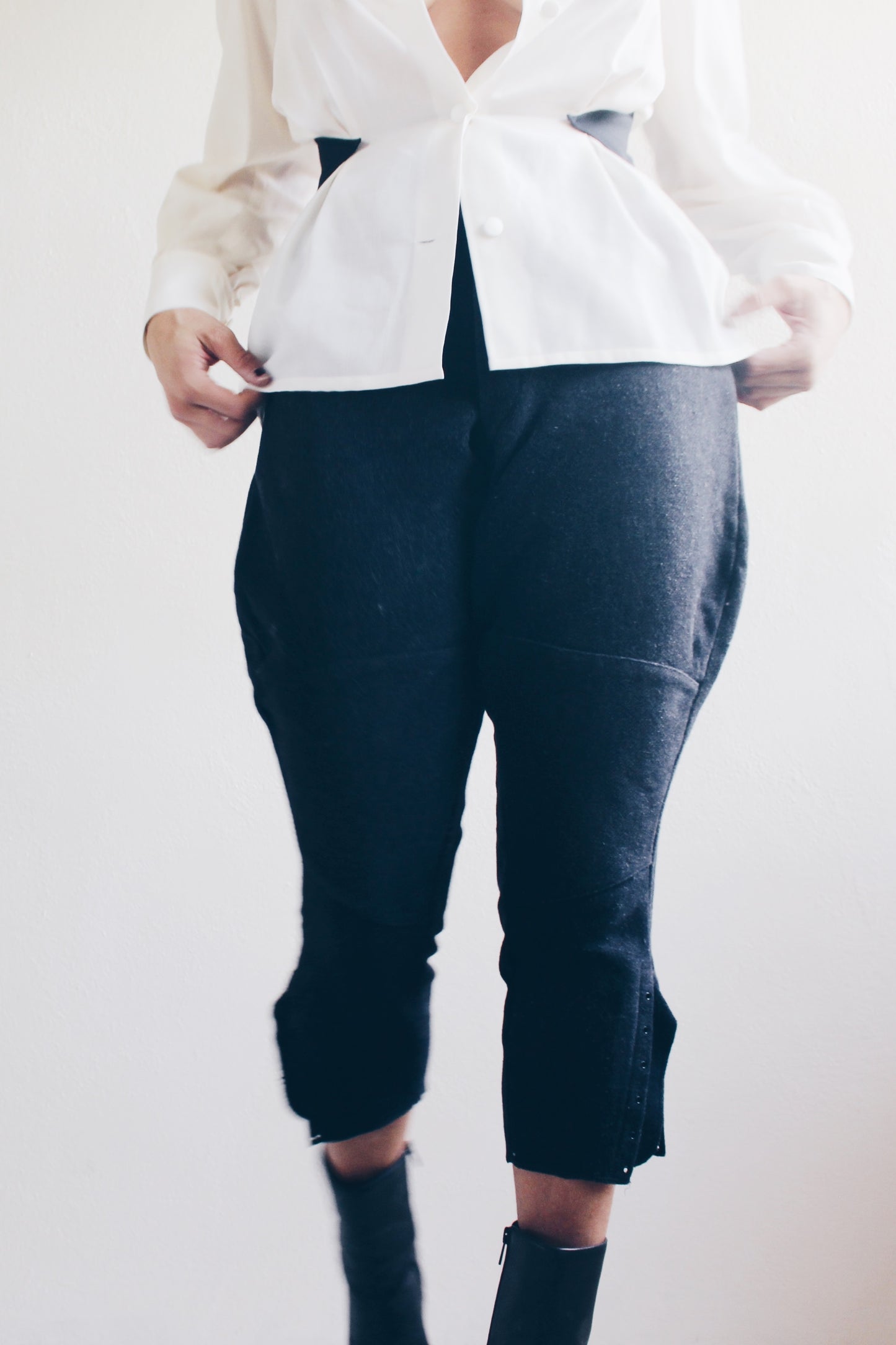 High Waisted Jodhpurs / Vintage 1920s charcoal riding pants / Navy Wool Pedal Pushers / black capri pants