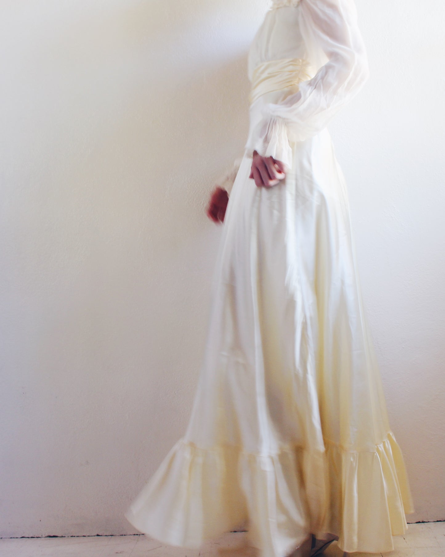 1970s Vintage Ivory Gunne Sax Style Gown – Cottagecore Soft Goth Prairie Dress | American Gothic Boho Maxi