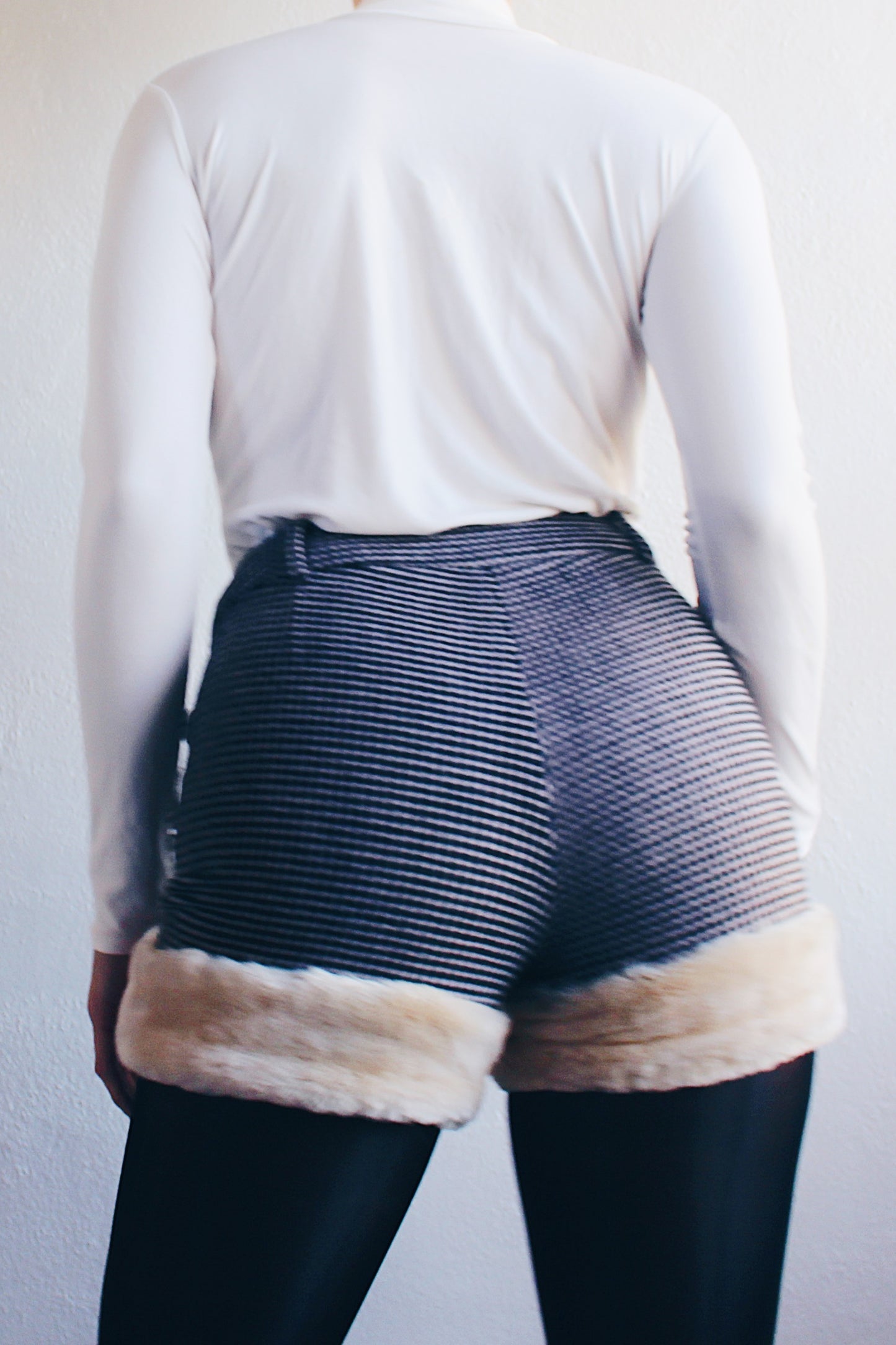 Embrace Elegance: Fur-Lined Houndstooth Shorts - Dark Academia Chic, British Vibes