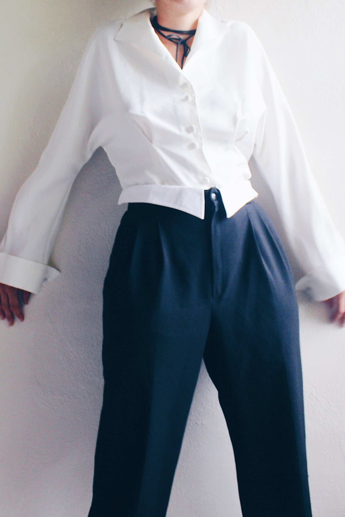 Time-Travel in Style: Upcycled 90s Black Pleated Pants for the Dark Academic Aesthetic