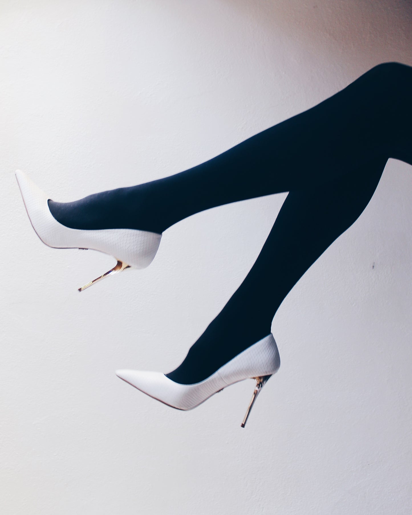 Vintage Y2K Rock & Republic White Snakeskin Stiletto Heels