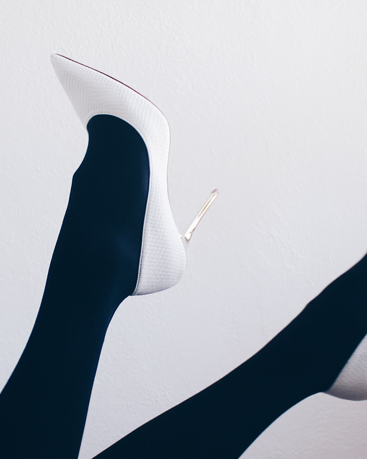 Vintage Y2K Rock & Republic White Snakeskin Stiletto Heels