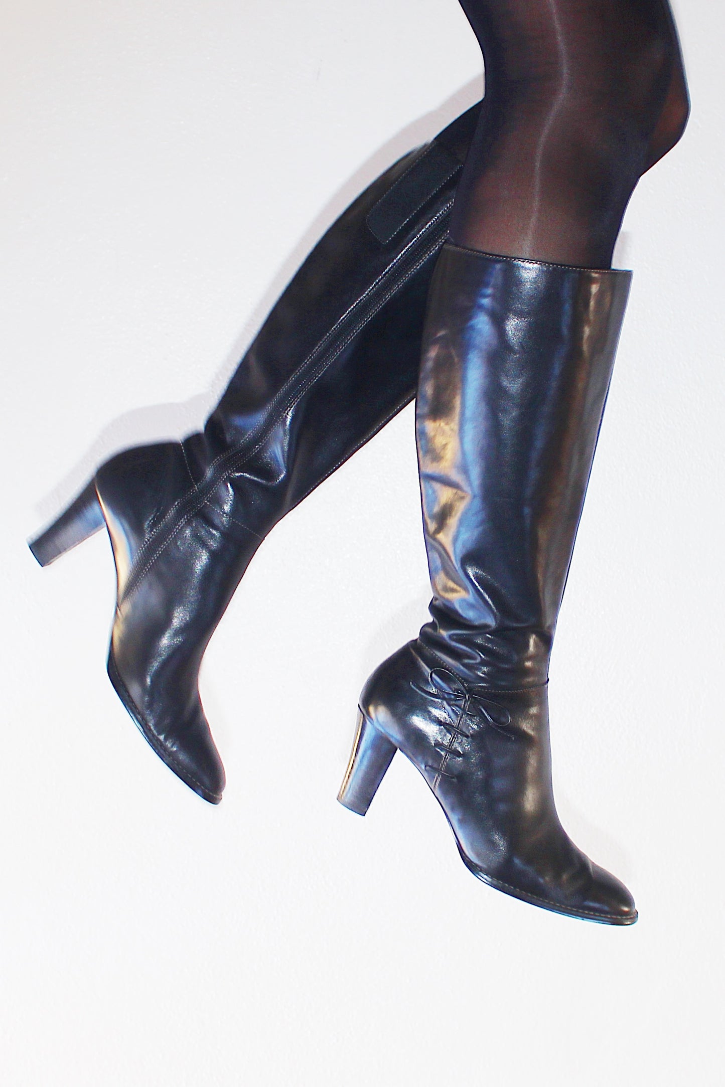 Vintage Y2K Leather-Heeled Anne Klein Boots - Calf-Length Librarian Chic