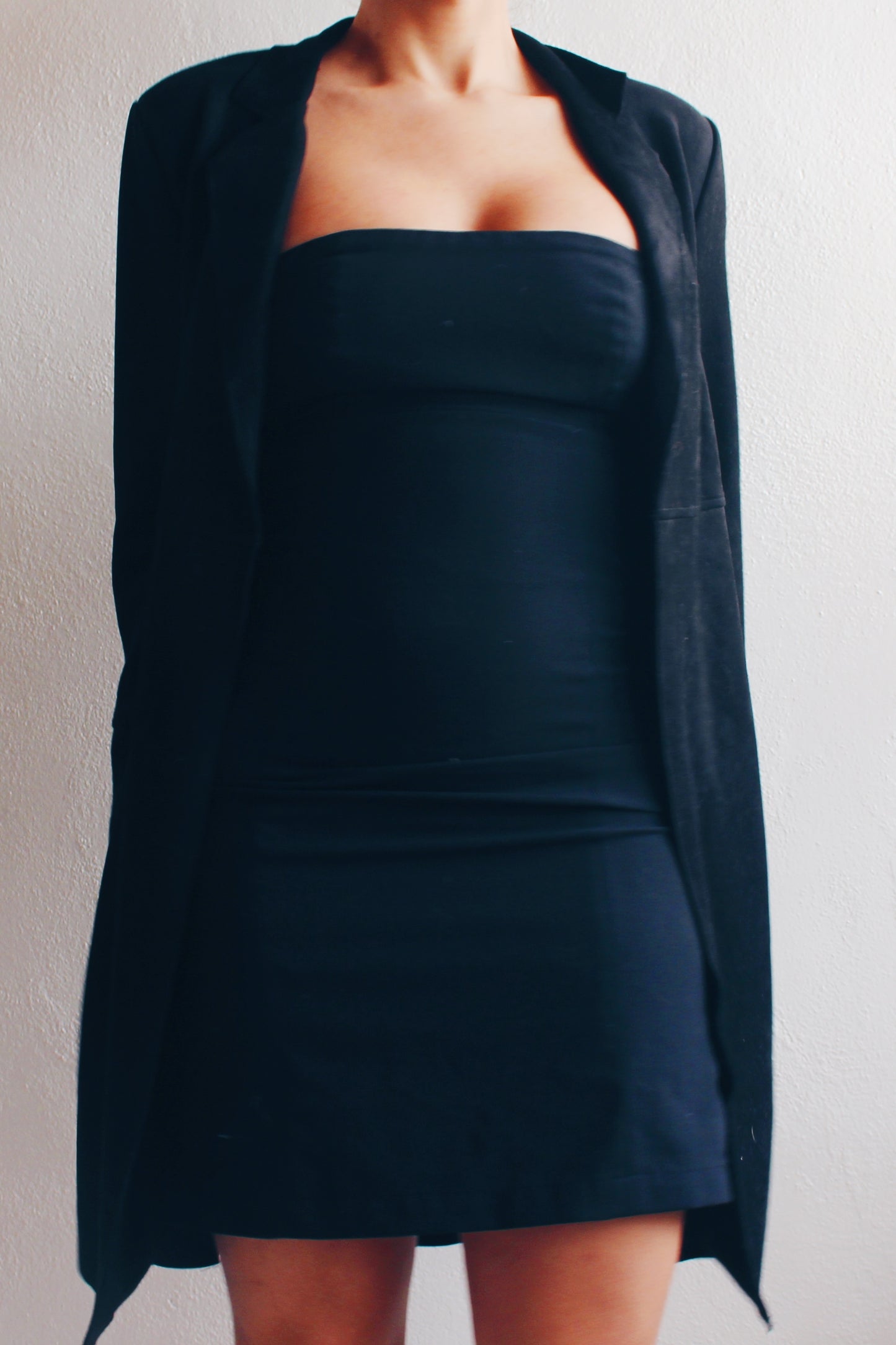 Long Chic Back Blazer Jacket for Effortless Sophistication