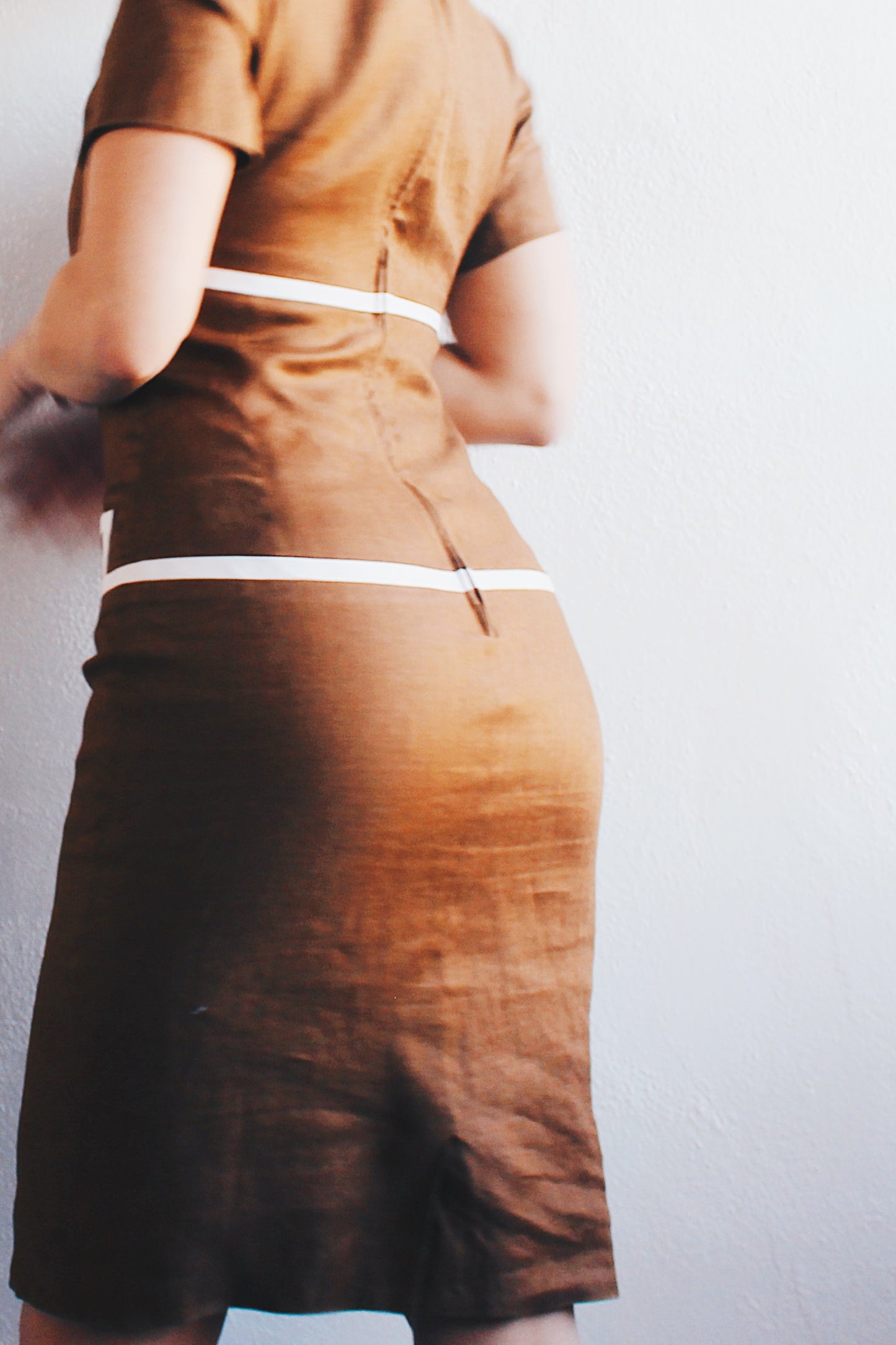 Vintage 90s Brown Linen High Neck Dress: Yasmeen Ghauri Vibes with a Corporate Chic Twist