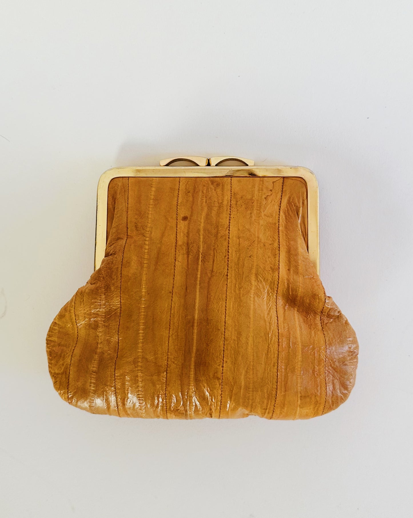 Antique Light Tan Leather Coin Purse – Vintage Gold Clasp Change Pouch | Small Heirloom Leather Wallet