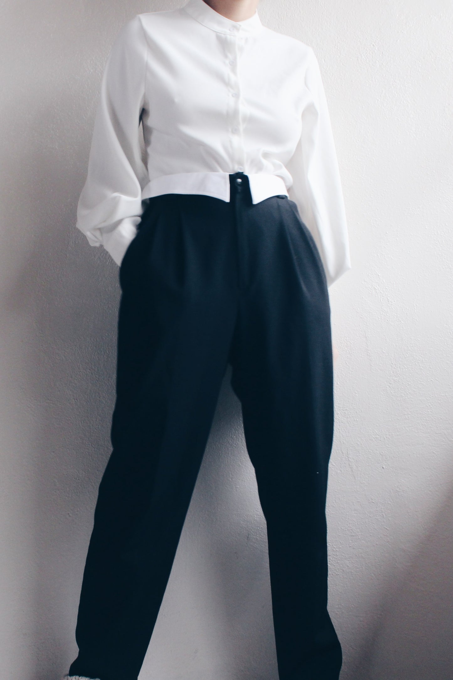 Time-Travel in Style: Upcycled 90s Black Pleated Pants for the Dark Academic Aesthetic