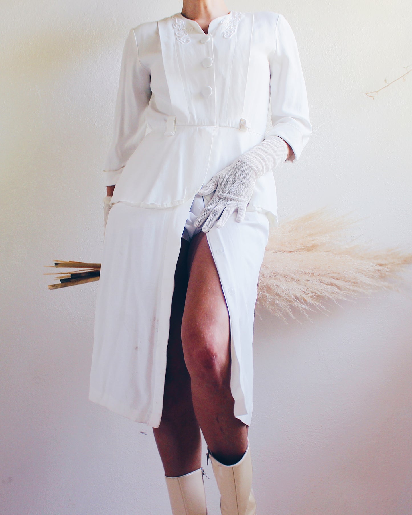 Vintage 1980s Ivory Long Blazer Coat – Structured Statement Piece | Soft Power Dressing with Feminine Edge