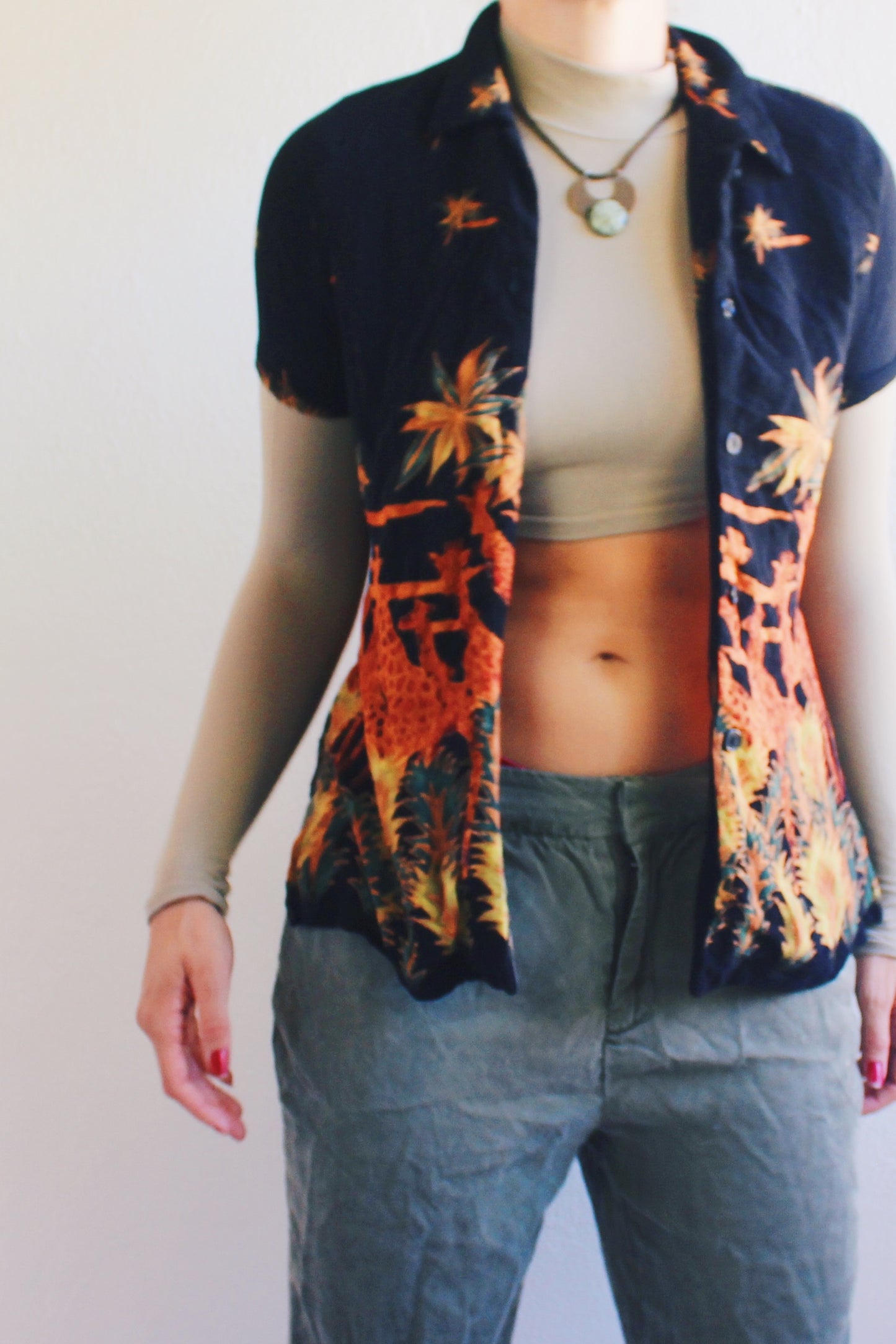 Vintage '90s Giraffe Print Button-Up - Wild Style for Modern Adventures