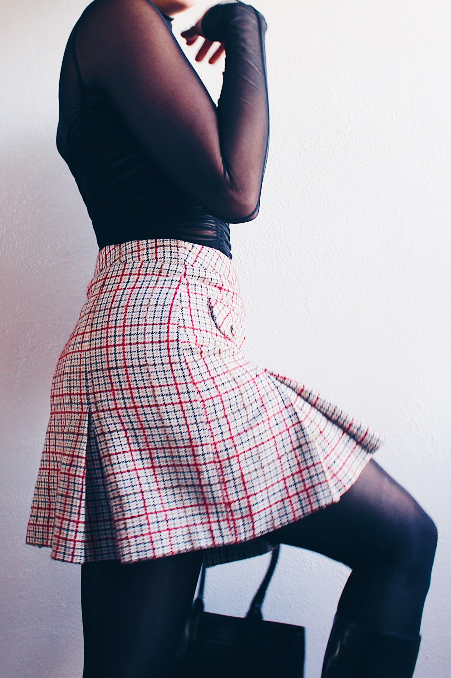 Taylor Swift Essence: Plaid Wool Pleated Mini Skirt - Winter-Perfect & Classic Chic!