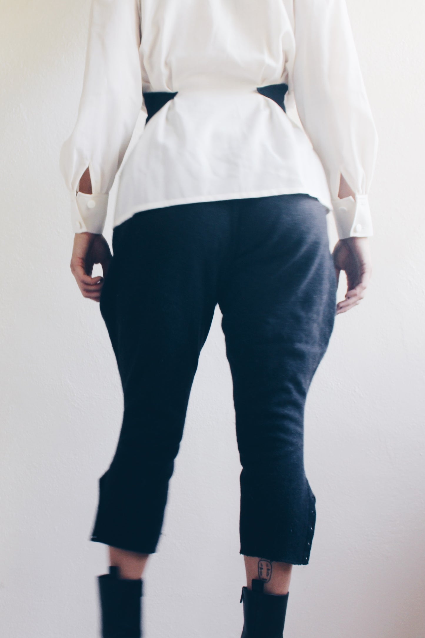 High Waisted Jodhpurs / Vintage 1920s charcoal riding pants / Navy Wool Pedal Pushers / black capri pants