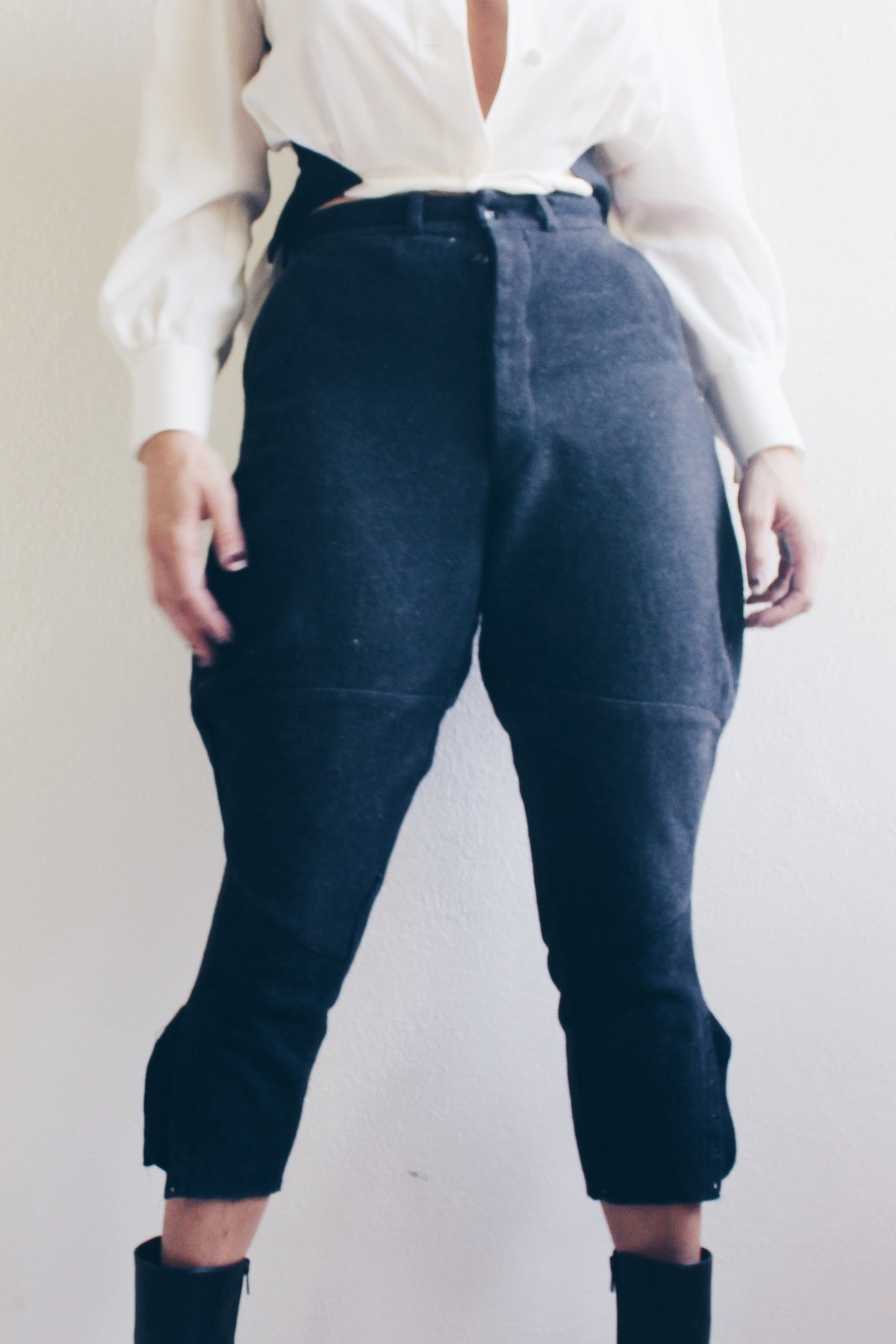 High Waisted Jodhpurs / Vintage 1920s charcoal riding pants / Navy Wool Pedal Pushers / black capri pants