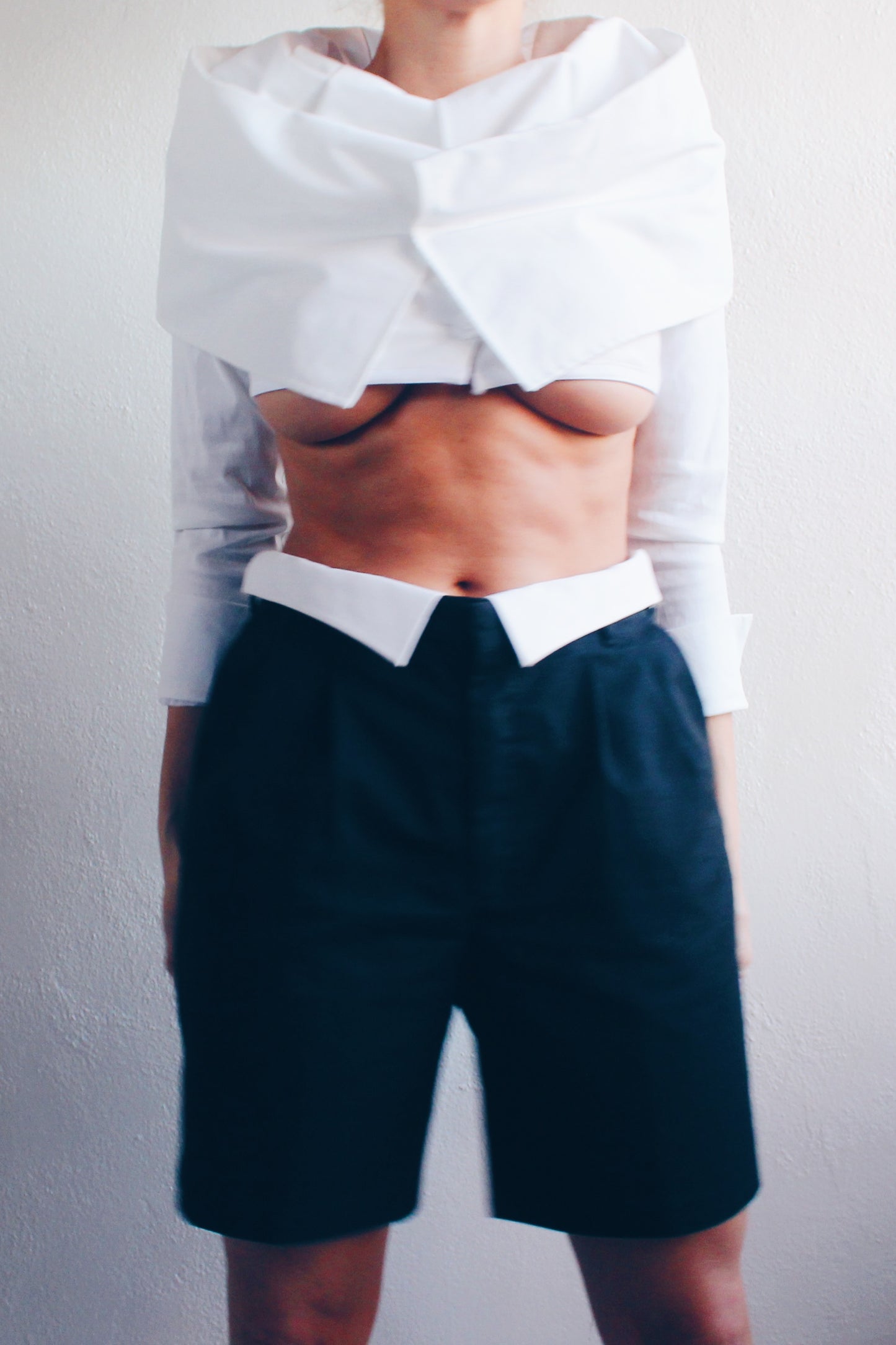 Chic Upcycled White Cropped Blouse with Dramatic Collar: Reversible button up cropped shirt