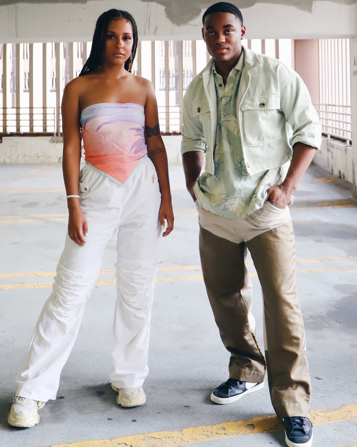 Y2K Futuristic style - Vintage Mid Rise Wide Leg White Pants