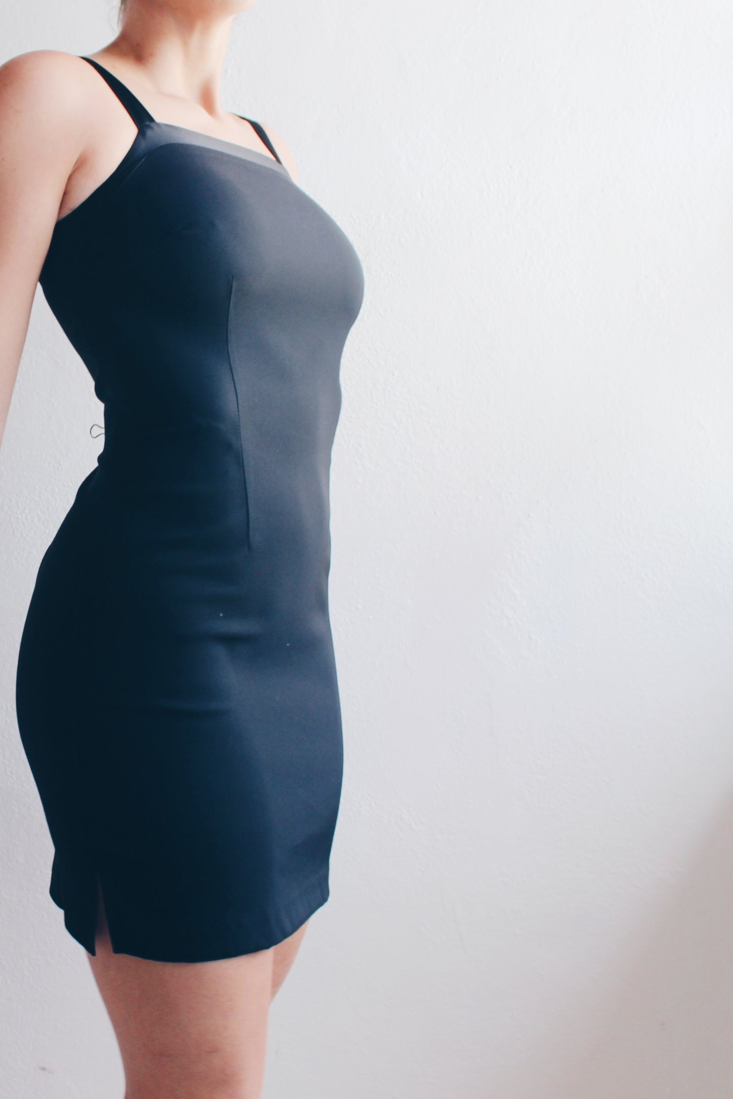 Vintage 90s black mini dress / body con minimalist y2k dress