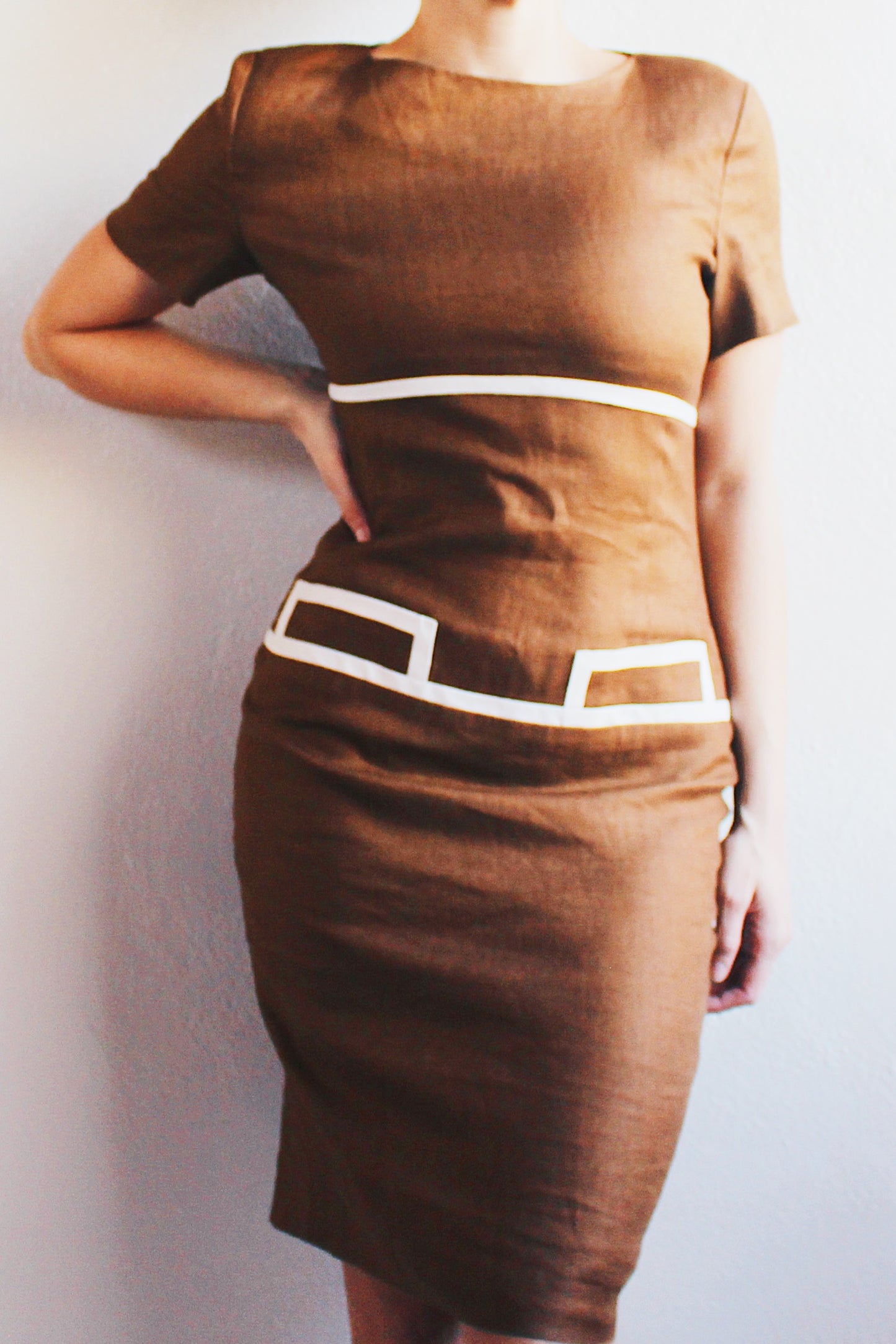 Vintage 90s Brown Linen High Neck Dress: Yasmeen Ghauri Vibes with a Corporate Chic Twist