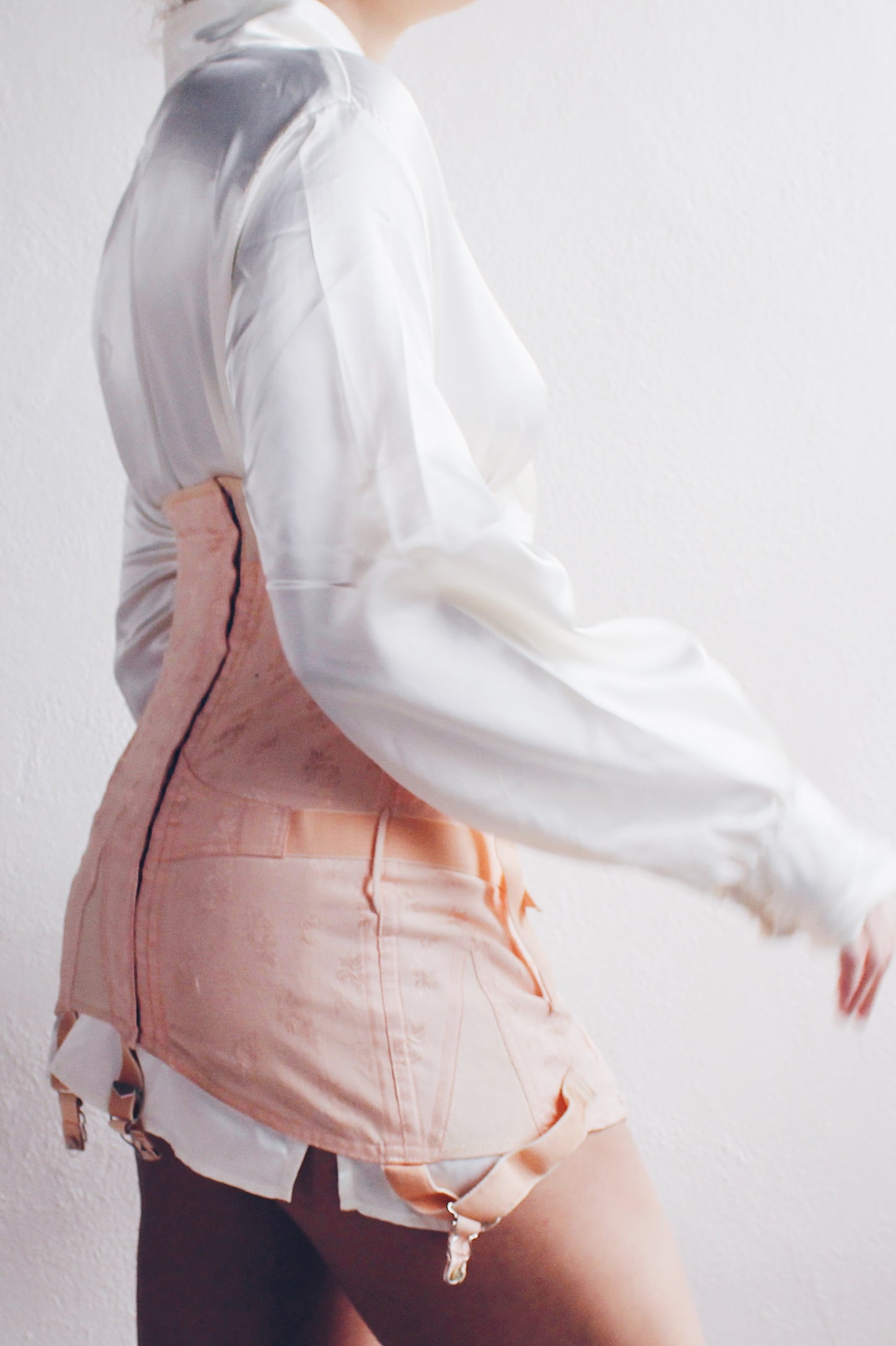 1980s Elegance: Vintage White Satin Blouse with Hanky Tie Collar