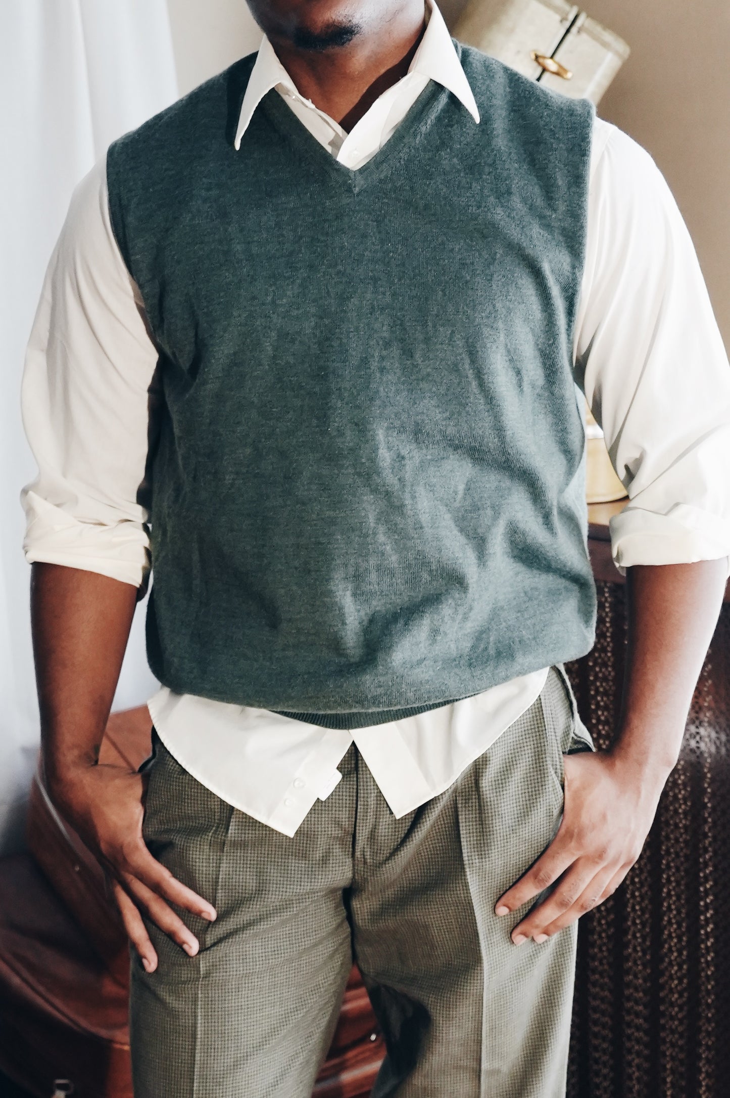 Vintage Men's Dark Academia Sweater Vest - Classic Elegance