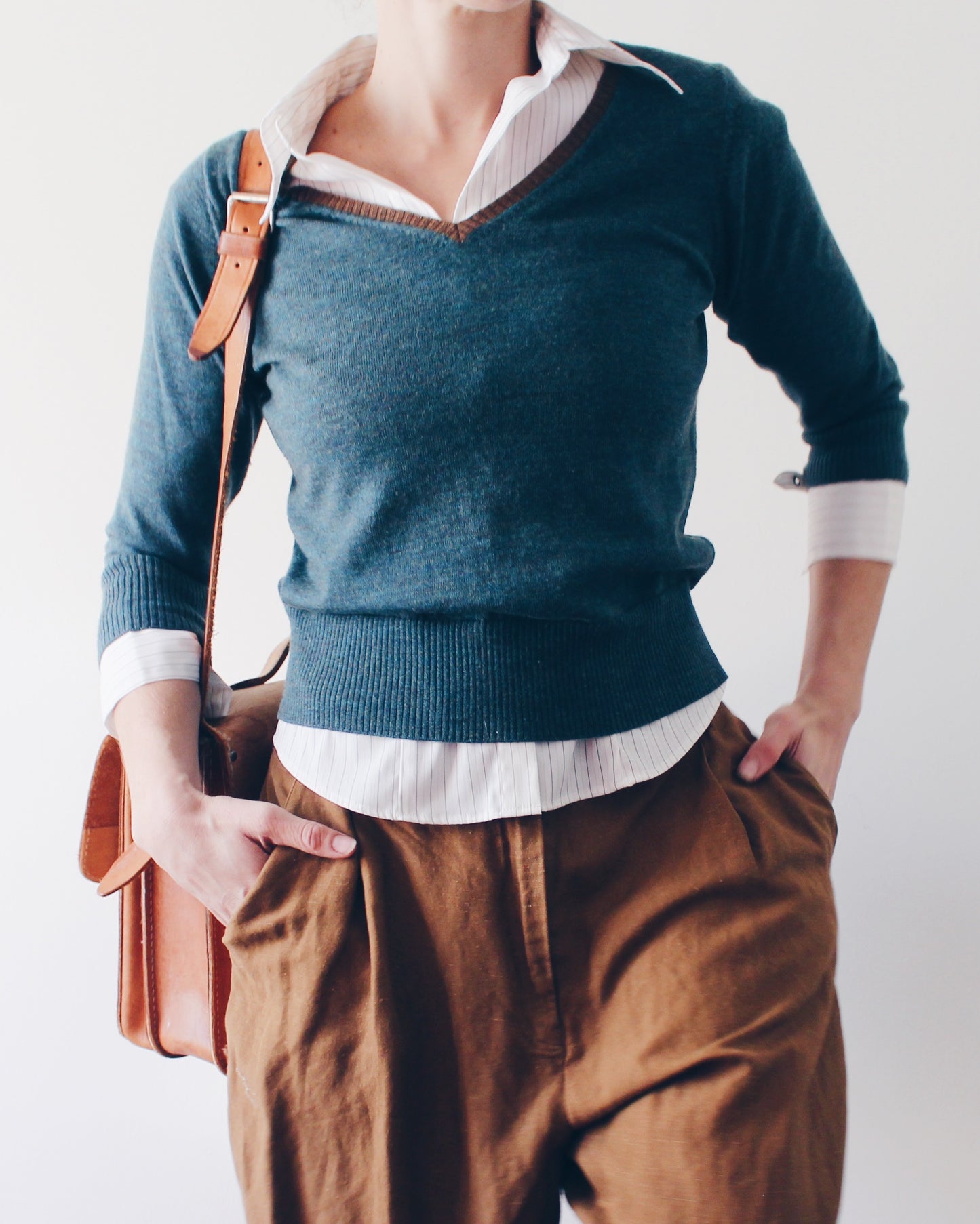 Vintage 100% Italian Merino Wool Sweater – Teal Blue Minimalist Academic Layering Pullover