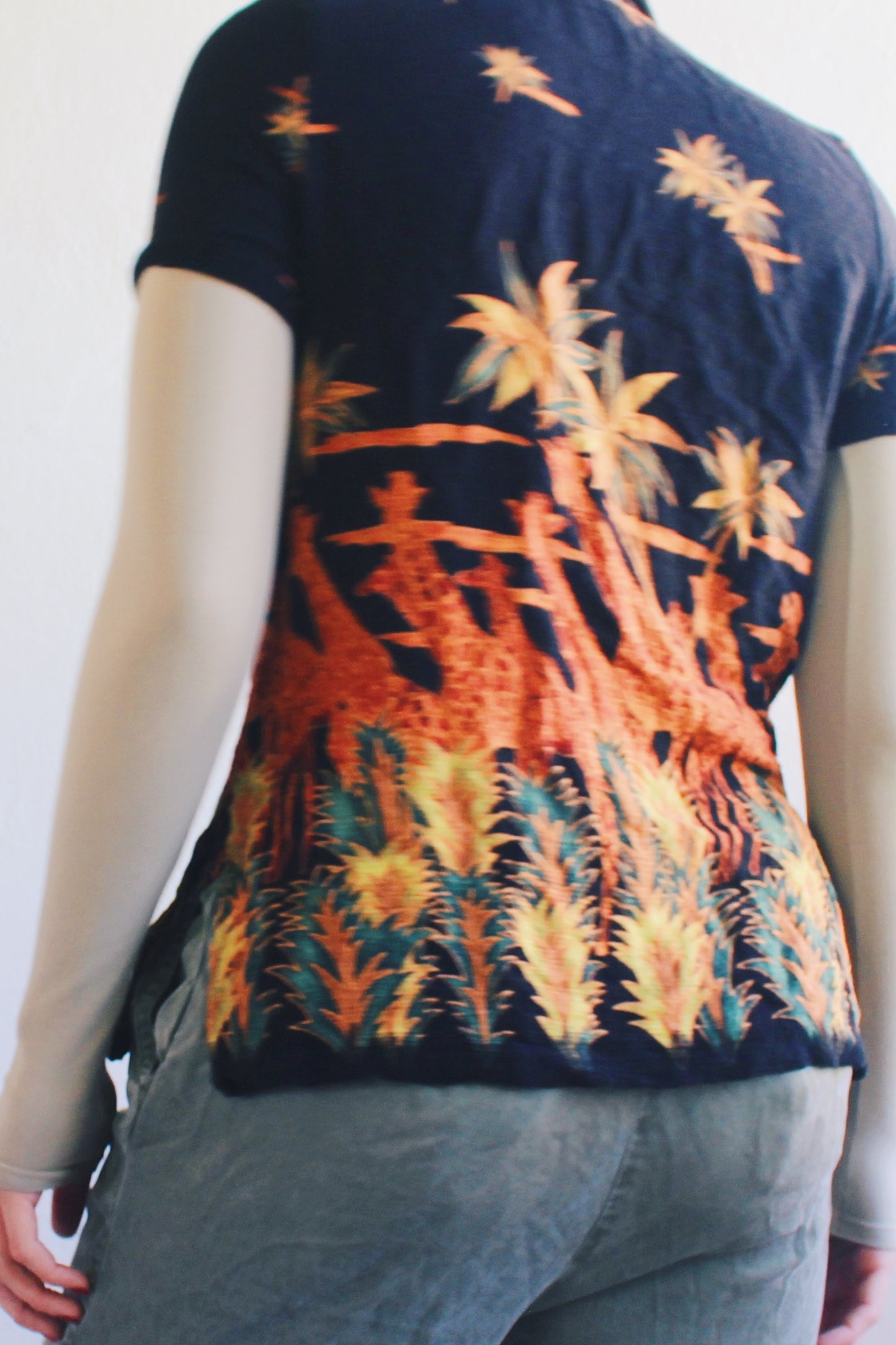 Vintage '90s Giraffe Print Button-Up - Wild Style for Modern Adventures