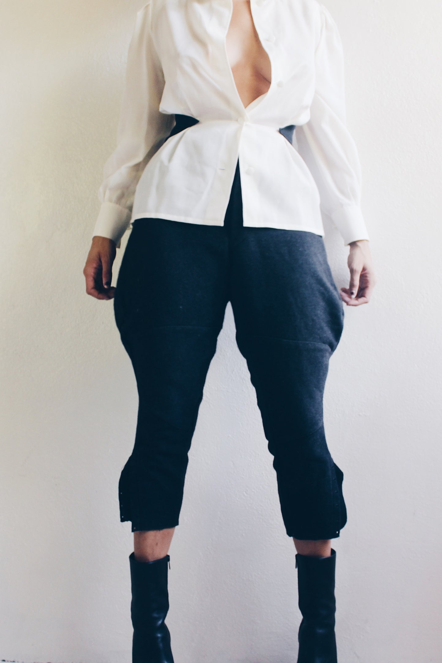 High Waisted Jodhpurs / Vintage 1920s charcoal riding pants / Navy Wool Pedal Pushers / black capri pants