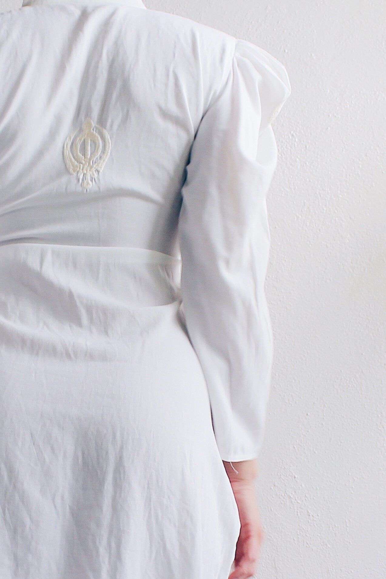 White Vintage Cotton Long Sleeve Nightgown - American Gothic Edwardian Style | Knee-Length with Floral Embroidery & Pleated Shoulders