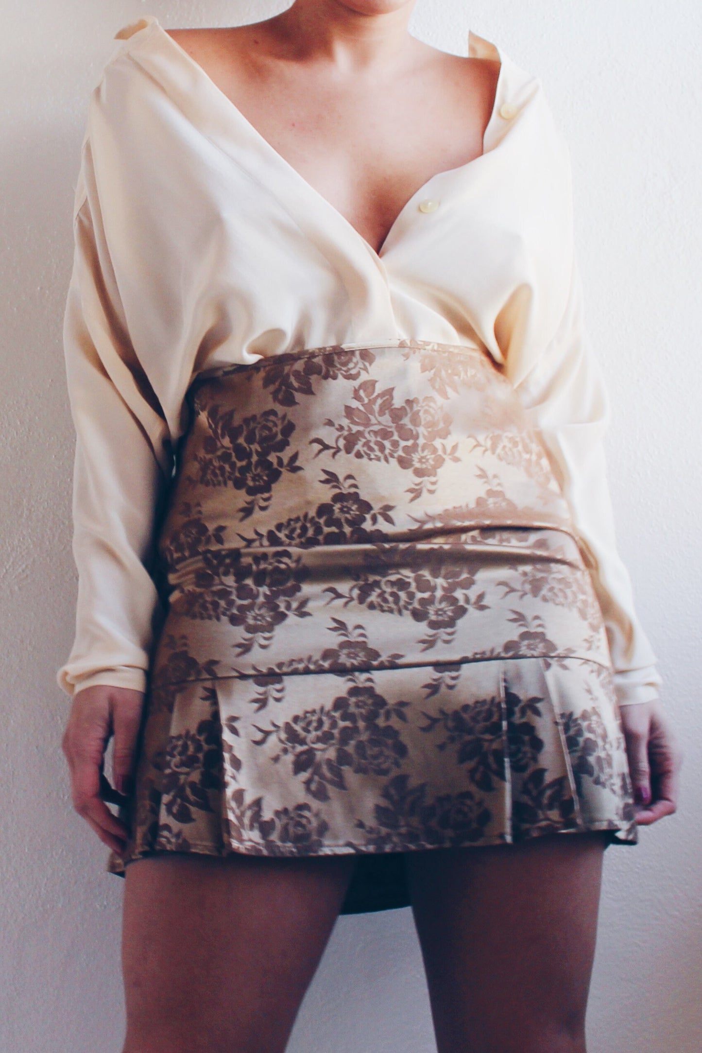 Bronzed Gold High Waisted Floral Drop Waist Mini Skirt - Coquette Baroque Style