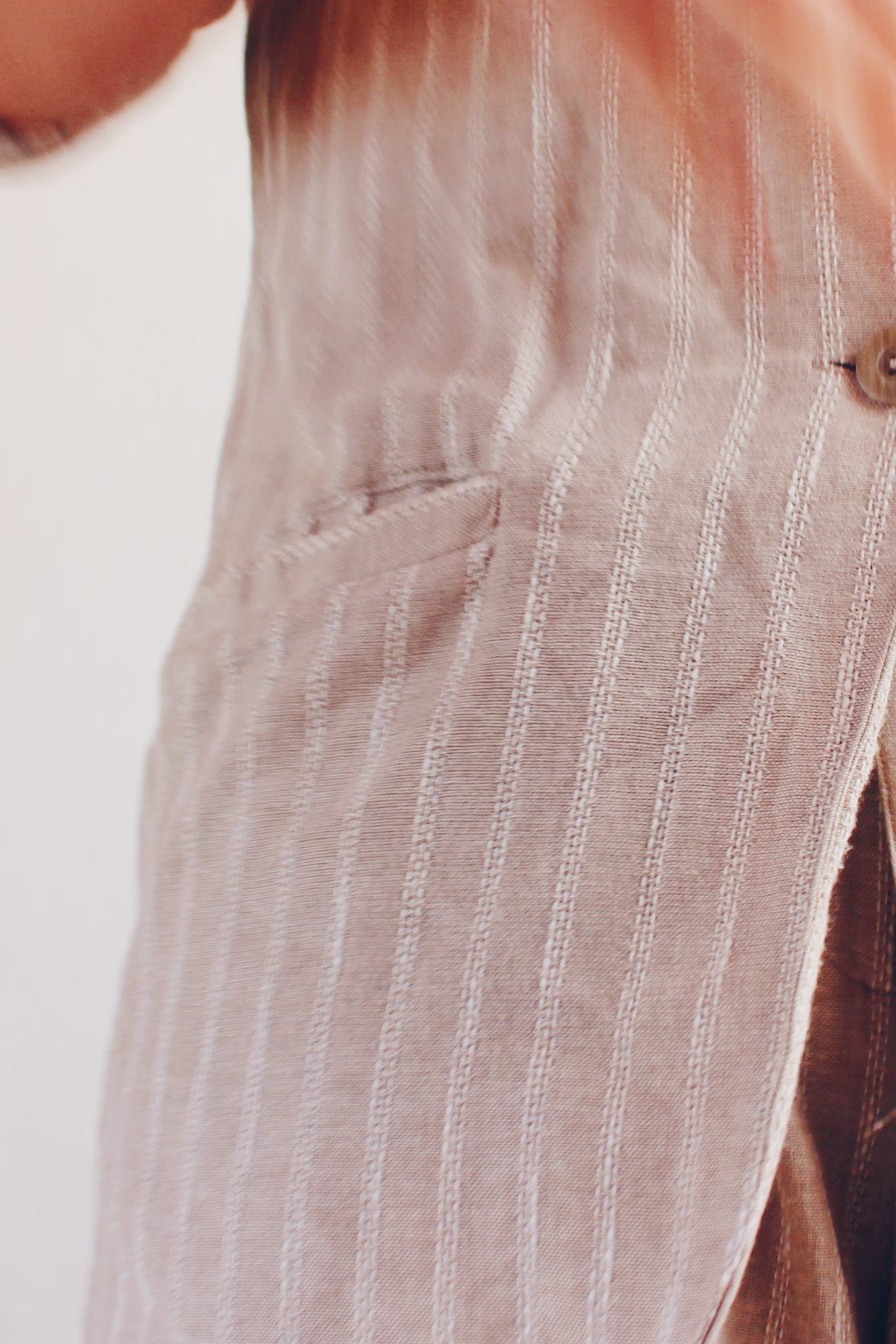Tan pinstripe 90s suit set / Beige Striped Shorts Suit / 1980s yuppie Business Blazer Set