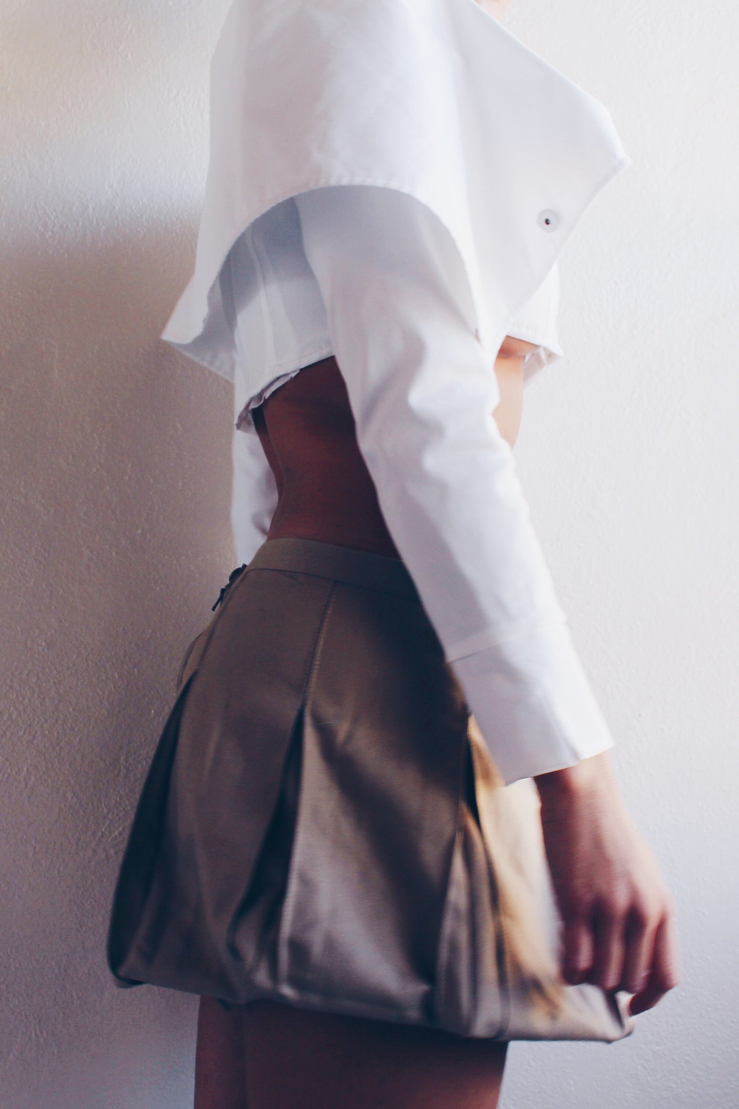 Chic Upcycled White Cropped Blouse with Dramatic Collar: Reversible button up cropped shirt