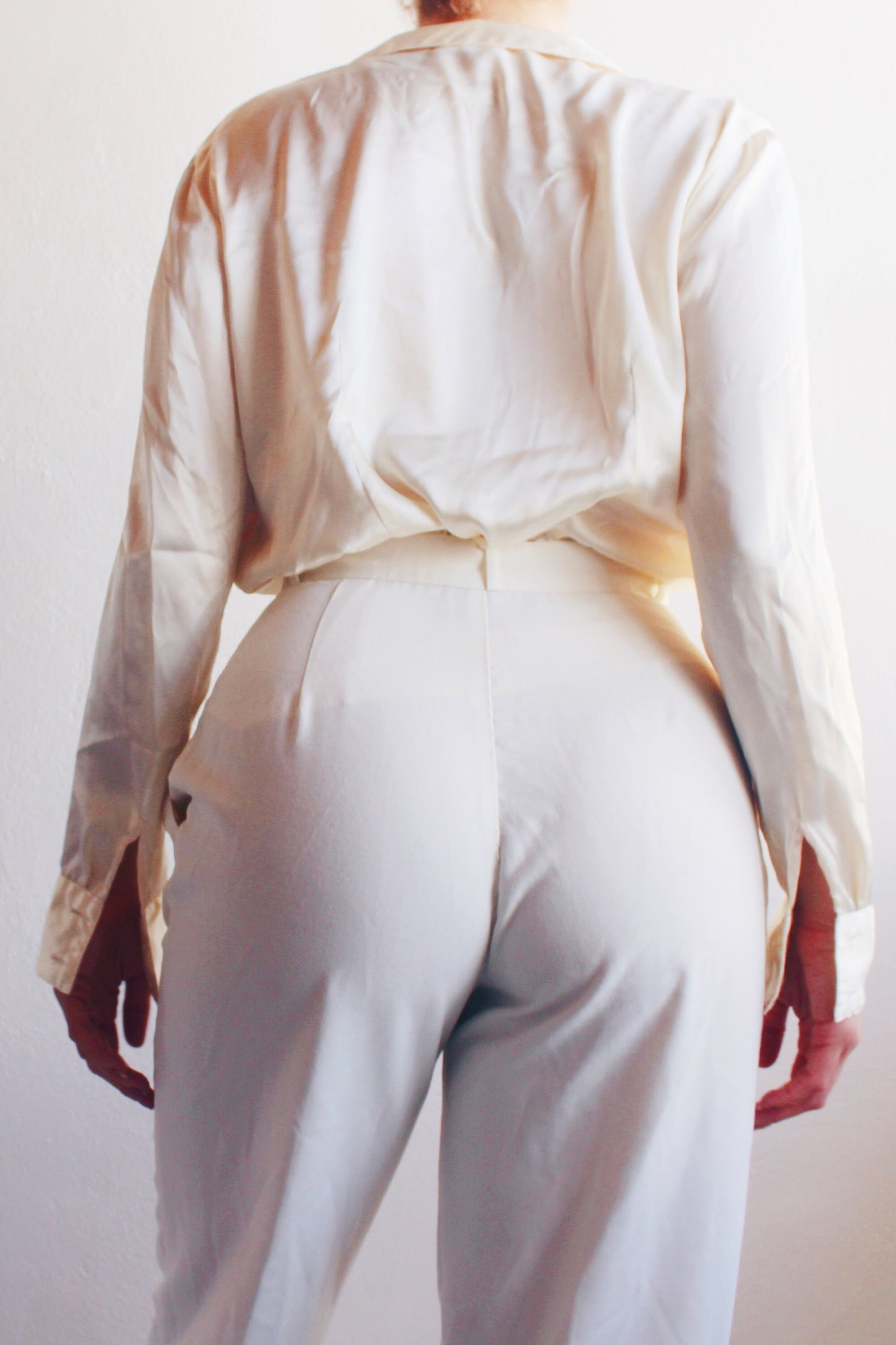 Cream liquid Silky Blouse / Shiny Metallic White Going Out Top / 1980s Sleek Sexy Shirt