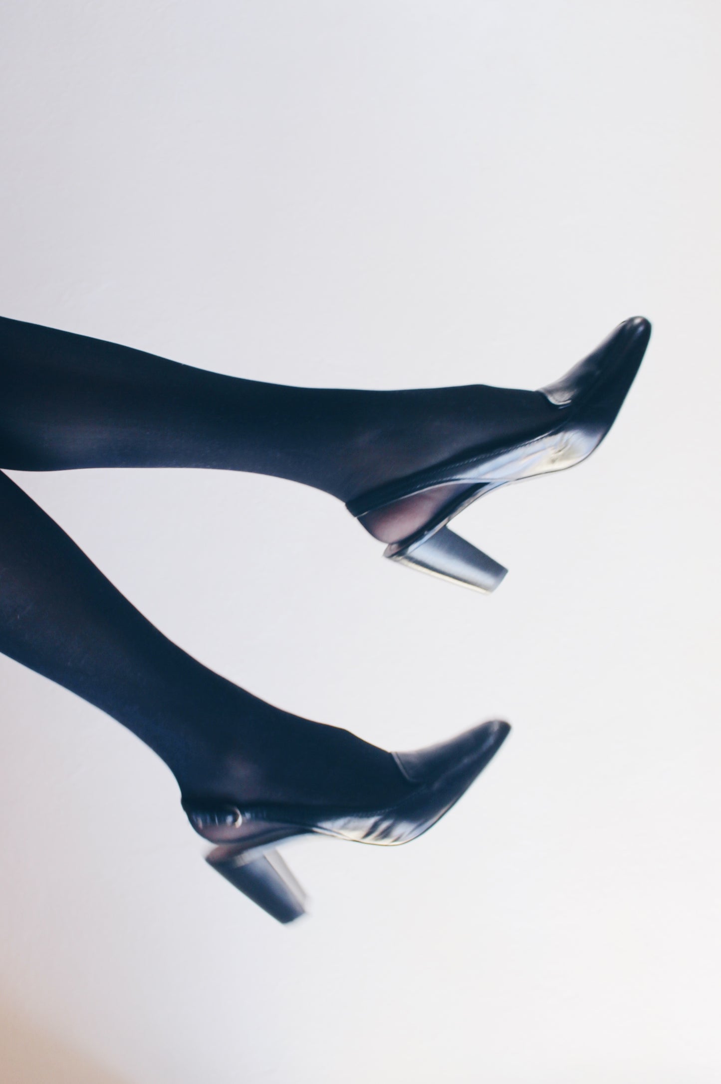 Vintage Y2K Librarian Elegance: Black Anne Klein Heeled Loafers