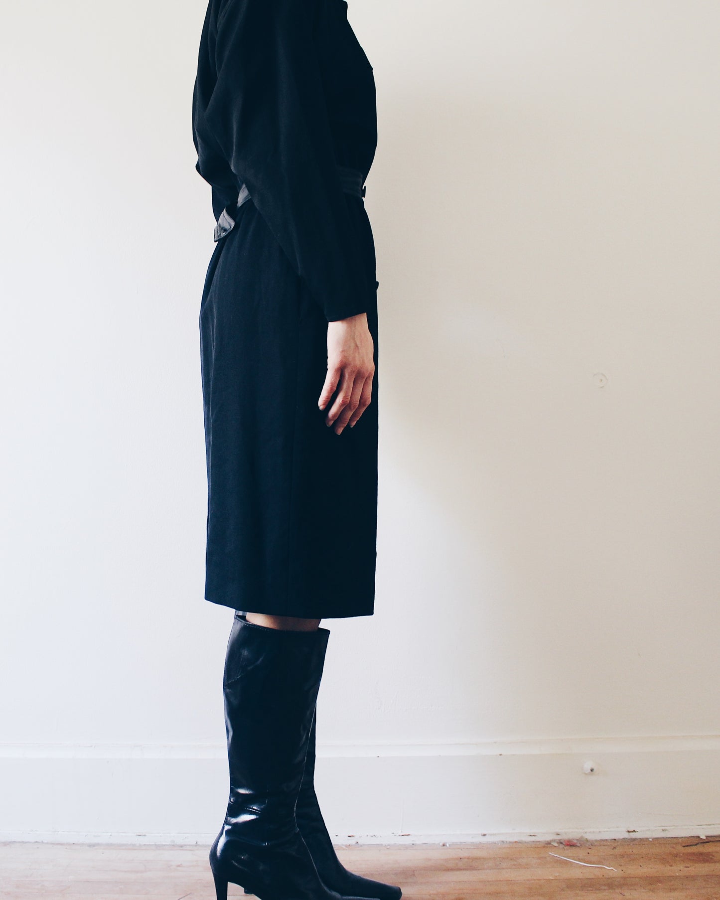 Vintage Rickie Freeman for Terijon Black Wool Trench Coat – 90s Leather Patch & Tie Waist, Minimalist Outerwear