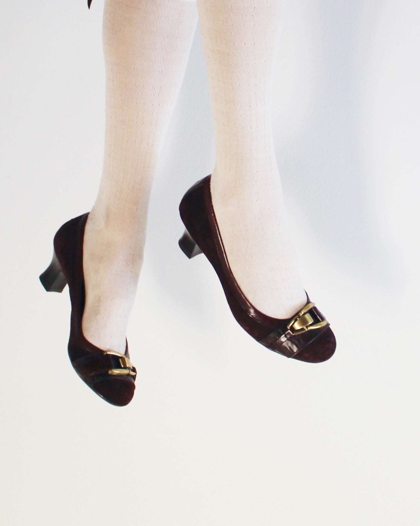 Chocolate Brown Kitten heels / Y2K Naturalizer brown kitten heel Flats with buckle
