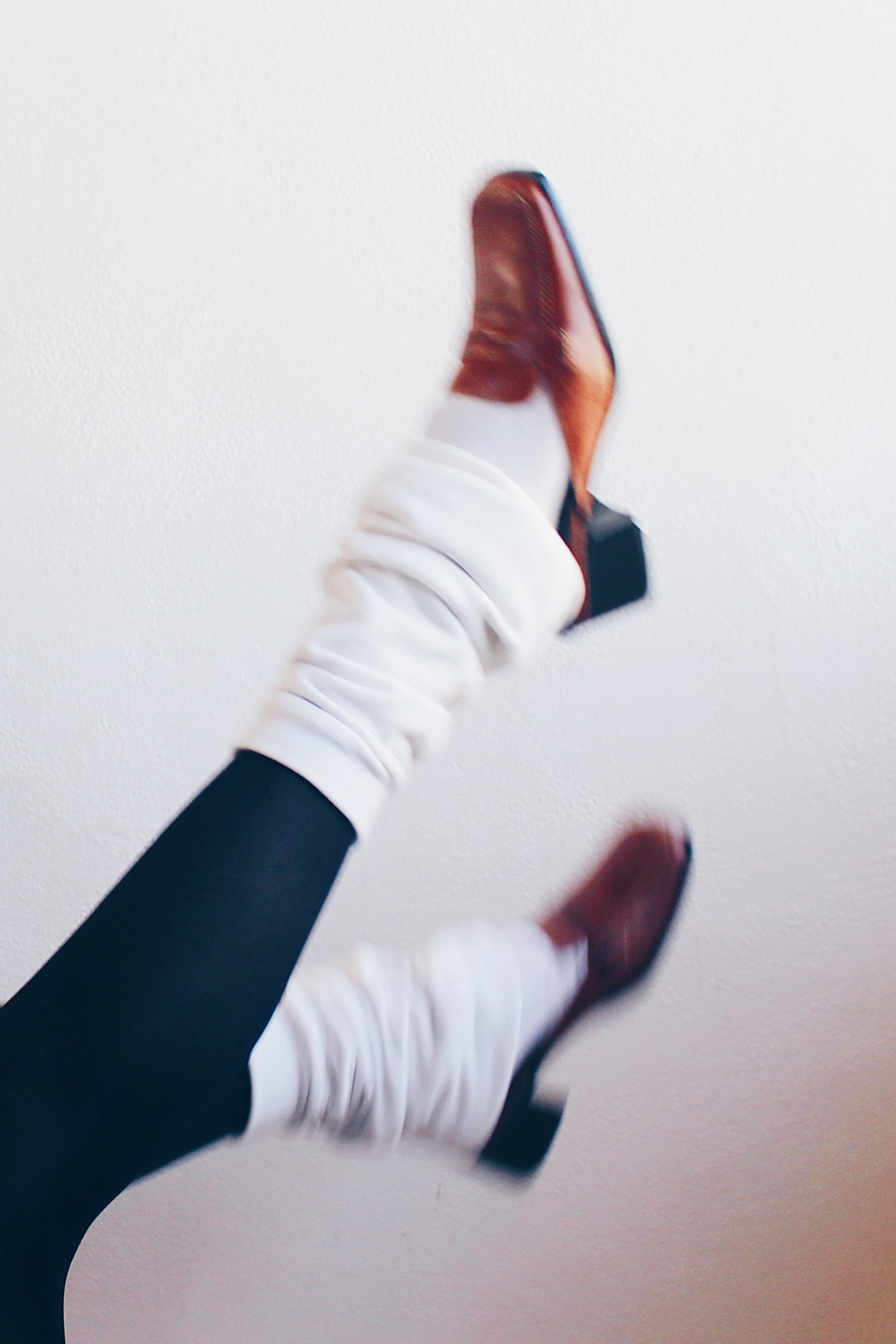 Vintage Y2K Librarian Elegance: Brown Square-Toed Heeled Loafers