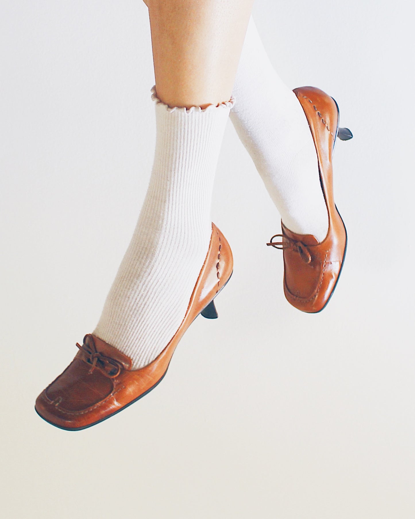 Vintage Enzo Angiolini Tan Leather Square‑Toe Kitten Heels – Academic Bookish Office Chic